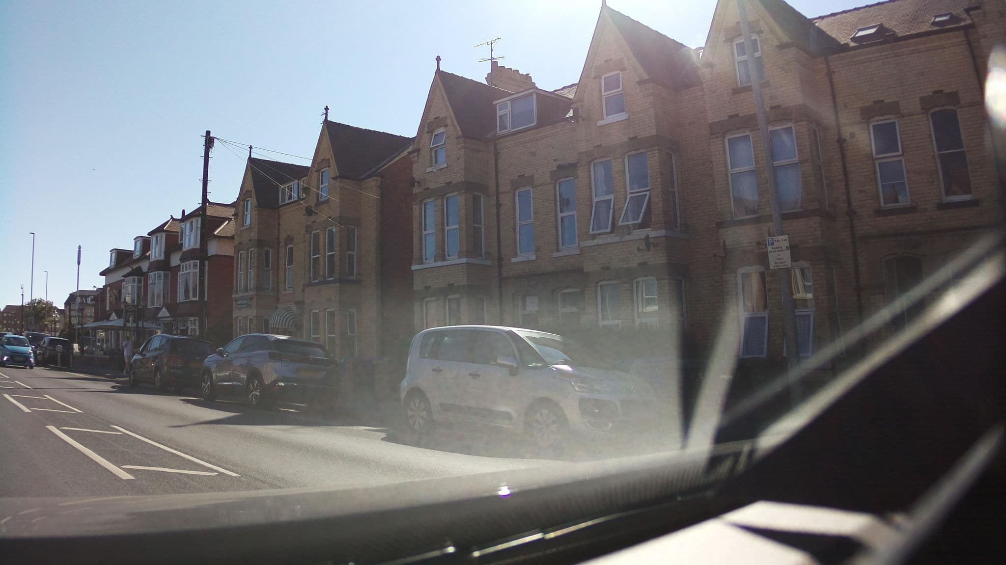 Street view near Stonmar Guest House, Bridlington — © southglos (CC BY-SA · Mapillary)