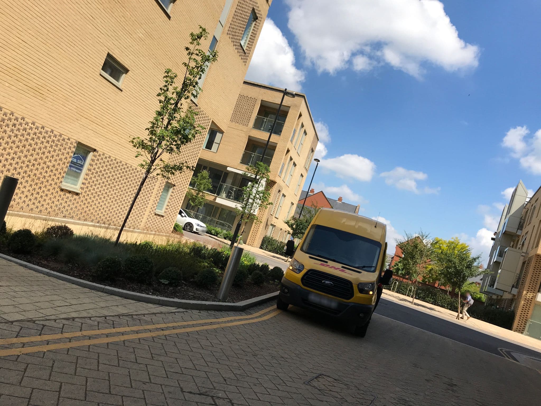 Street view near Tamburlaine, Cambridge — © cyclestreets (CC BY-SA · Mapillary)