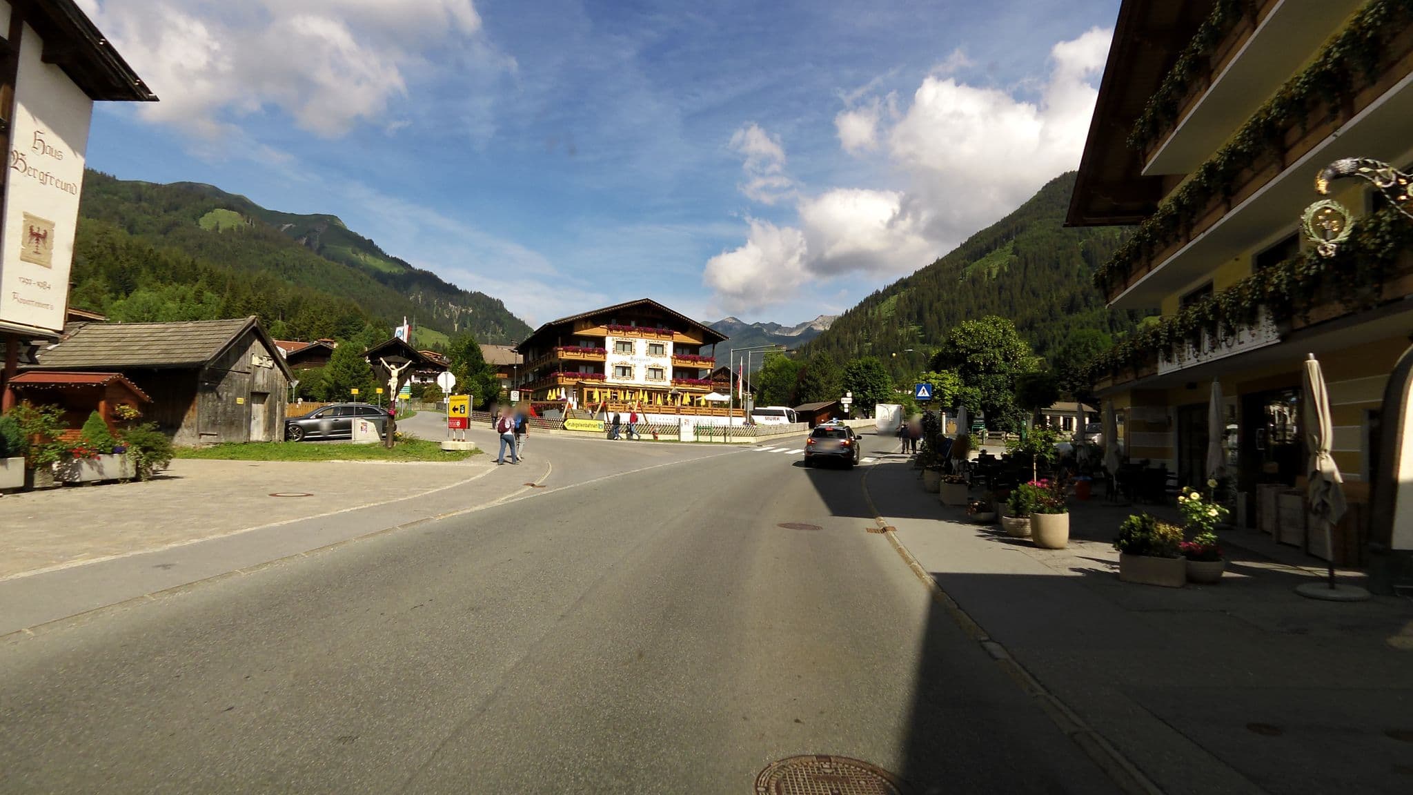 Street view near Haus Bergfreund, Lermoos — © czmrtn (CC BY-SA · Mapillary)