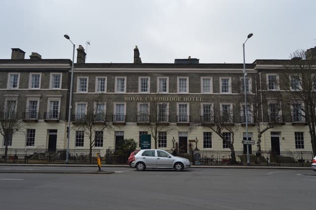 Royal Cambridge Hotel (via Wikimedia Commons, CC BY-SA 2.0)
