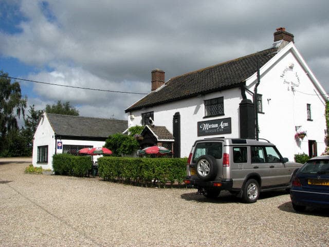 The Marsham Arms Free House & Inn (via Wikimedia Commons, CC BY-SA 2.0)