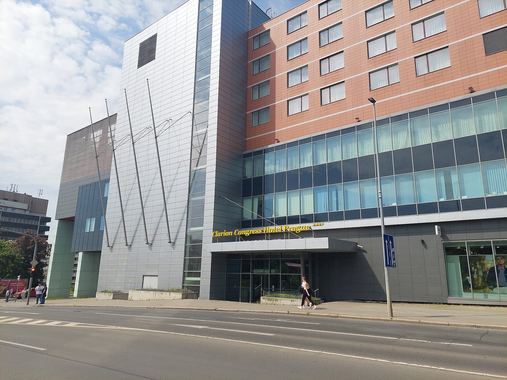 Clarion Congress Hotel Prague (via Wikimedia Commons, CC BY-SA 4.0)