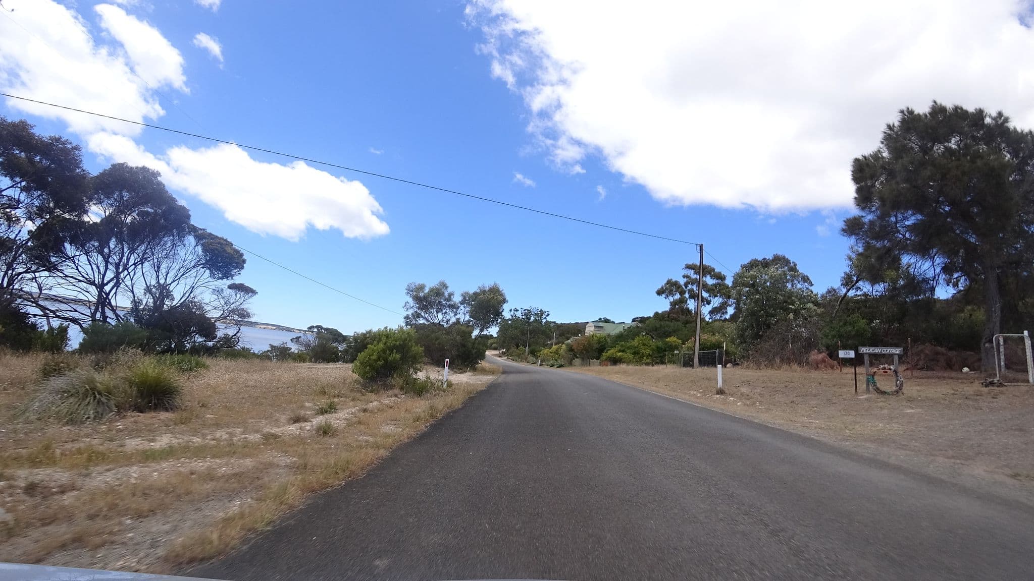 Street view near Pelican Cottage, Kingscote — © aharvey (CC BY-SA · Mapillary)
