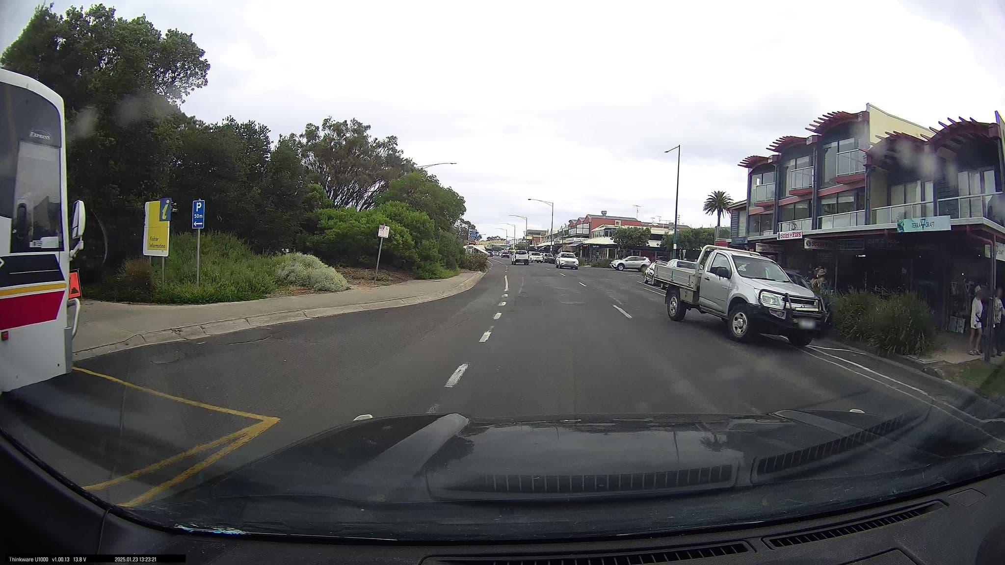 Street view near Apollo Gateway Apartments, Apollo Bay — © maxim752 (CC BY-SA · Mapillary)
