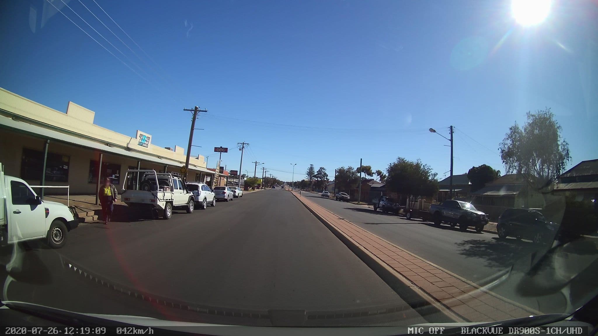 Street view near Emaroo Cottages Oxide St Broken Hill, Broken Hill — © bob3bob3 (CC BY-SA · Mapillary)