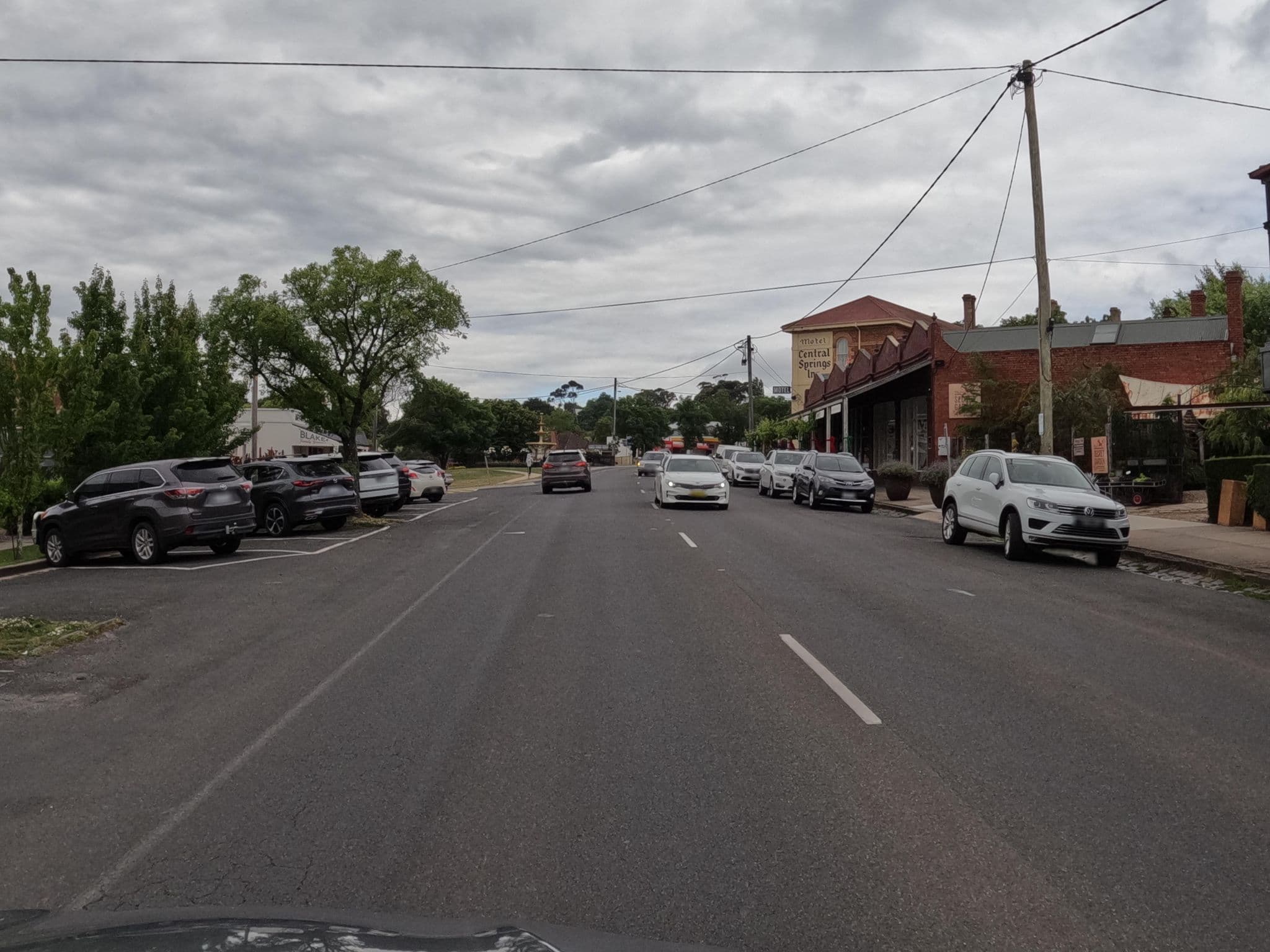 Street view near Double Nut, Daylesford — © skillsy (CC BY-SA · Mapillary)