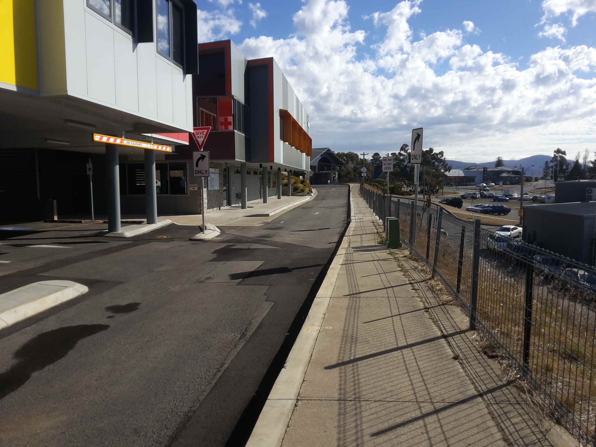 Street view near Jasper Apartments Jindabyne, Jindabyne — © gavinx (CC BY-SA · Mapillary)