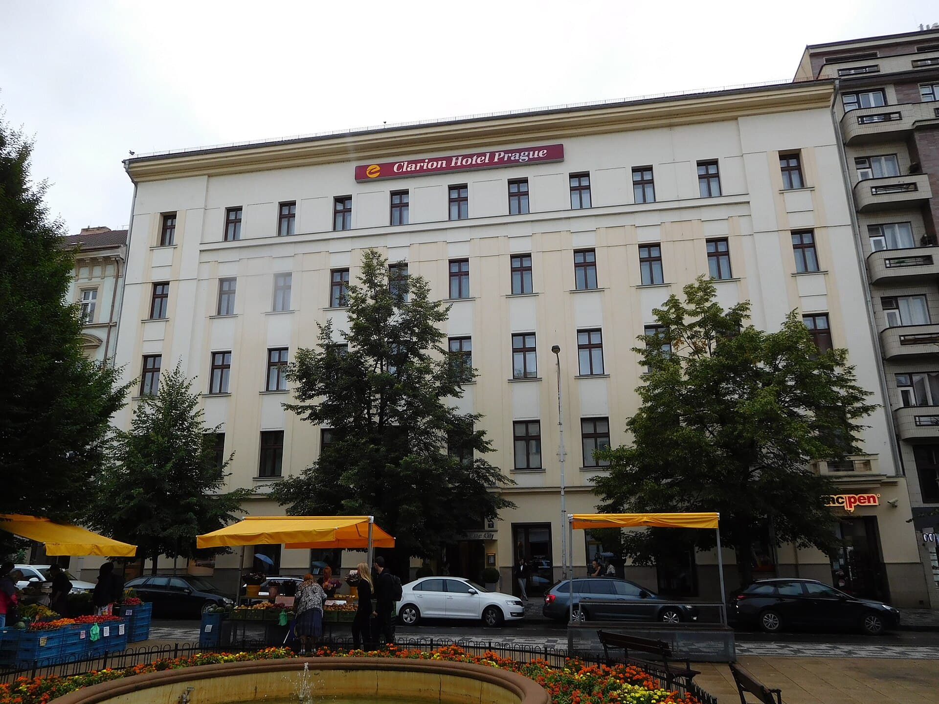 Clarion Hotel Prague City (via Wikimedia Commons, CC BY-SA 3.0)