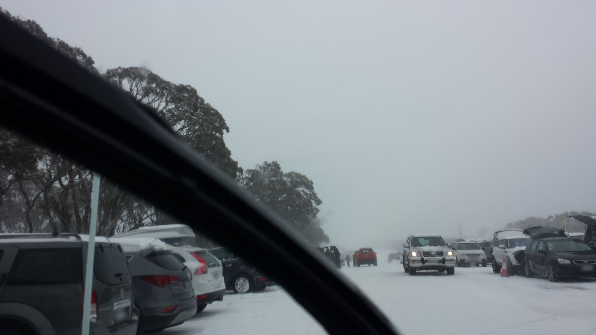 Street view near Kalyna Ski Club, Hotham Heights — © stev391 (CC BY-SA · Mapillary)
