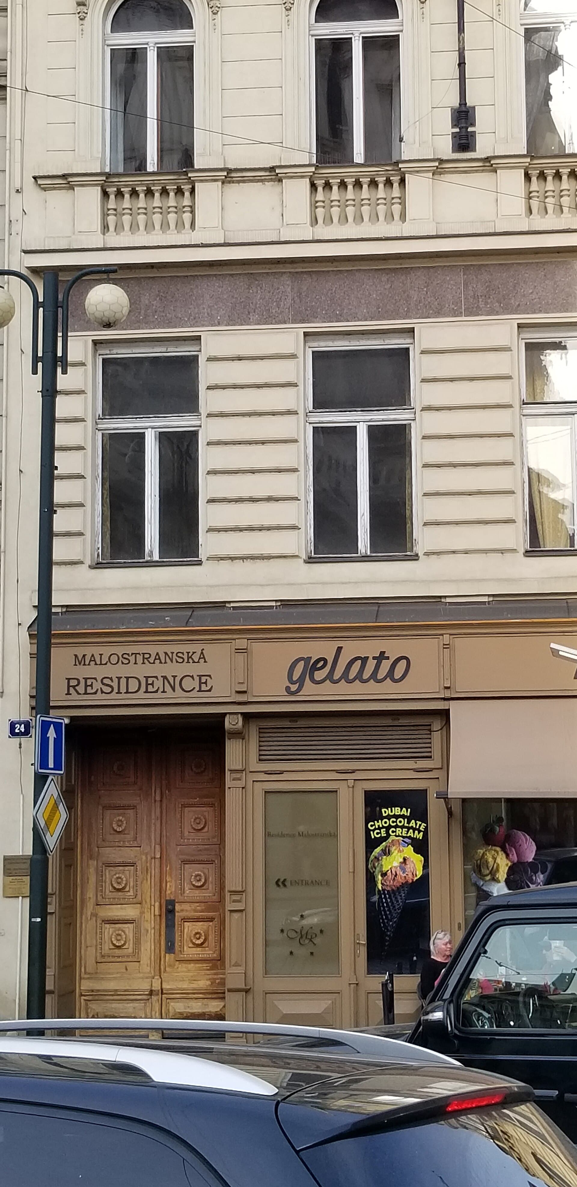 Residence Malostranská (via Wikimedia Commons, CC BY-SA 3.0)