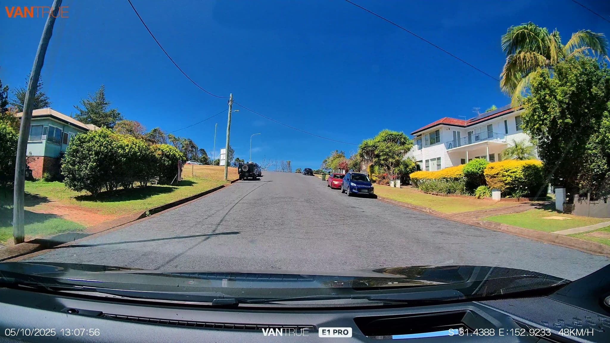 Street view near Breakers Holiday Units, Port Macquarie — © davidar (CC BY-SA · Mapillary)