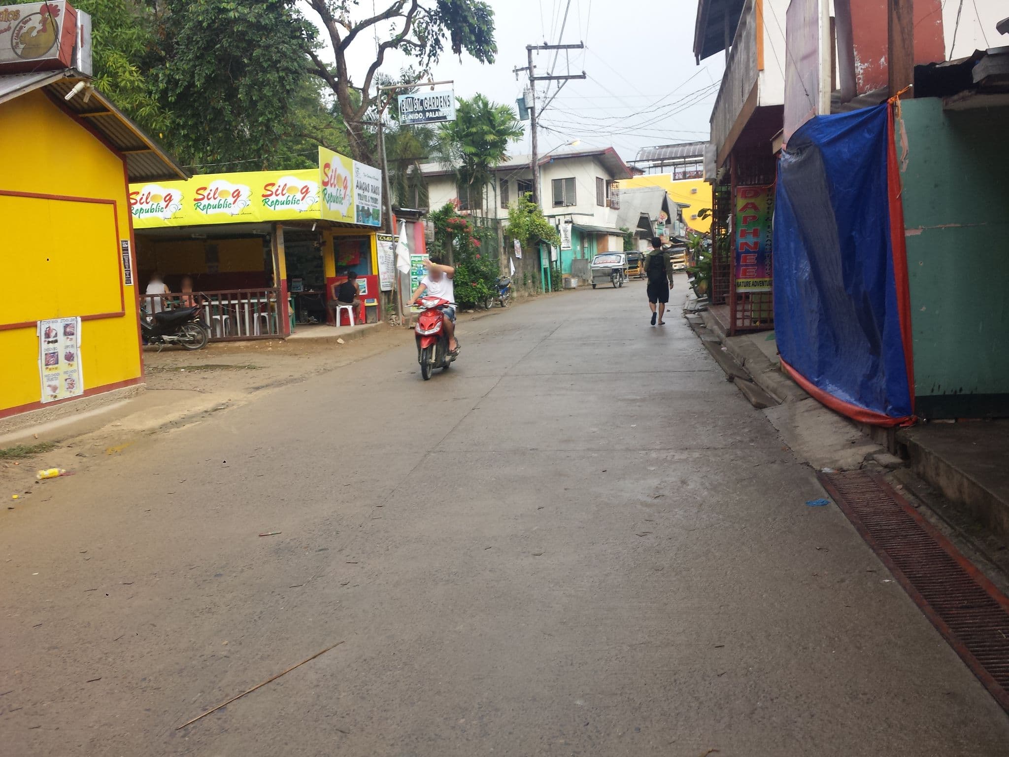 Street view near Residencia Katrina Bed & Breakfast, El Nido — © mrtmrt (CC BY-SA · Mapillary)