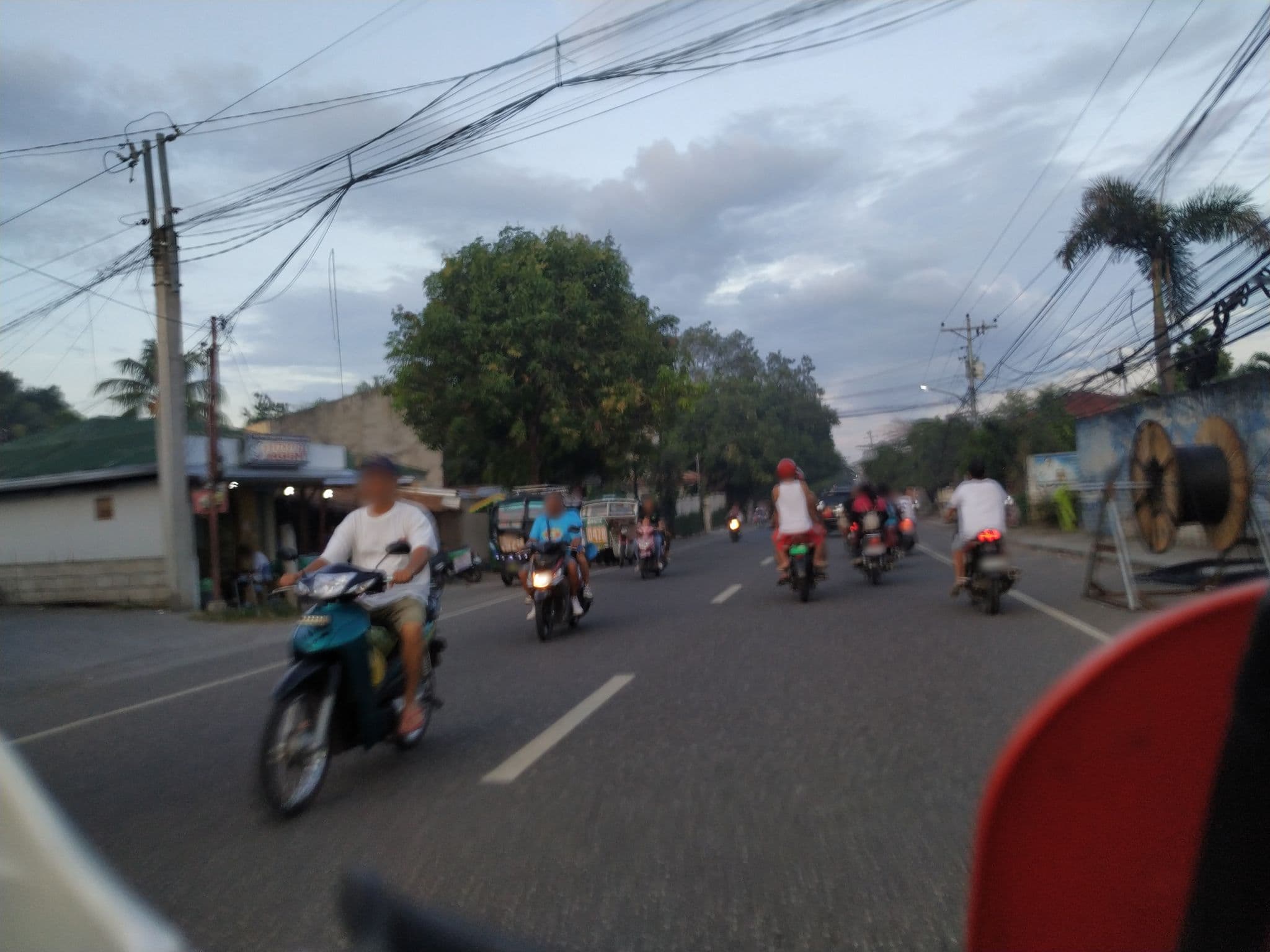 Street view near Bungalow Hostel, Dumaguete — © justtobedrew (CC BY-SA · Mapillary)