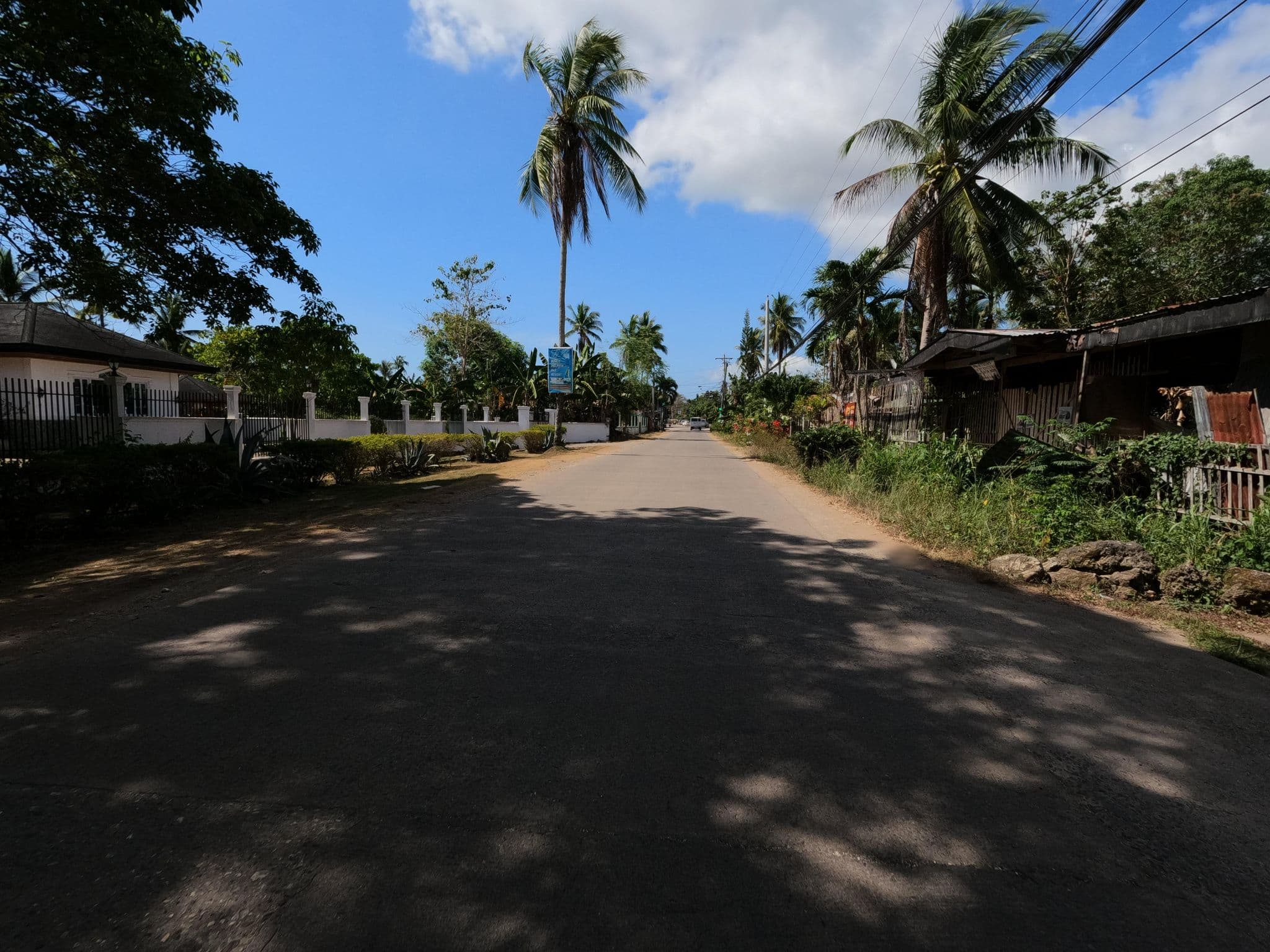 Street view near 薄荷热浪潜水度假村 Keep Diving Resort Bohol, Tawala — © GOwin (CC BY-SA · Mapillary)