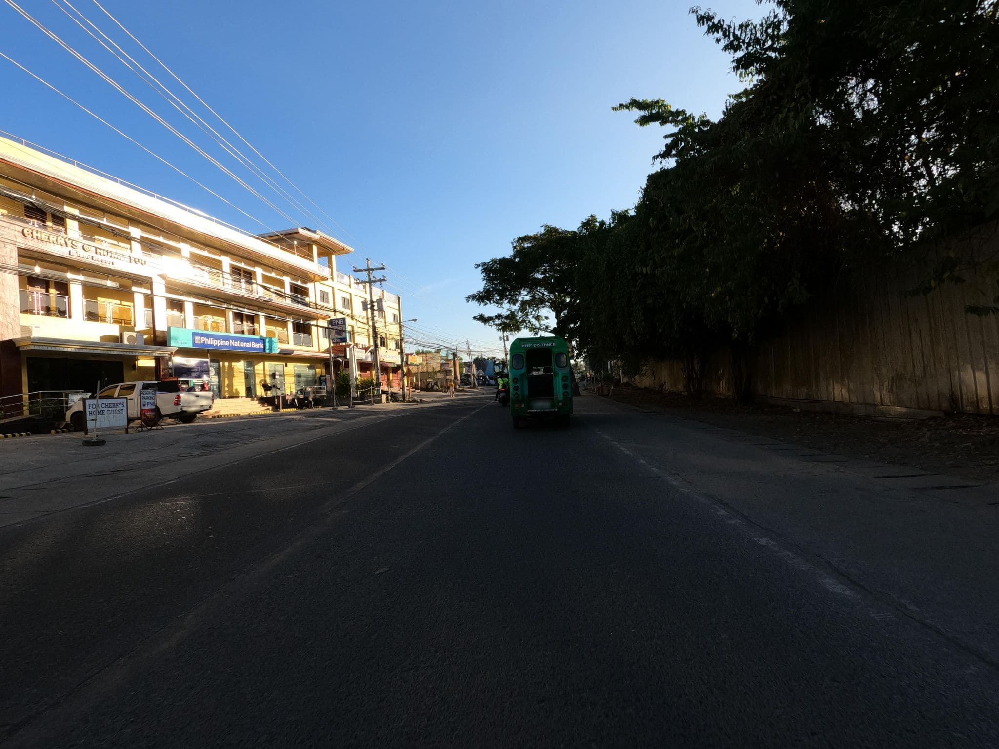 Street view near Citadel Alona Inn, Tawala — © GOwin (CC BY-SA · Mapillary)
