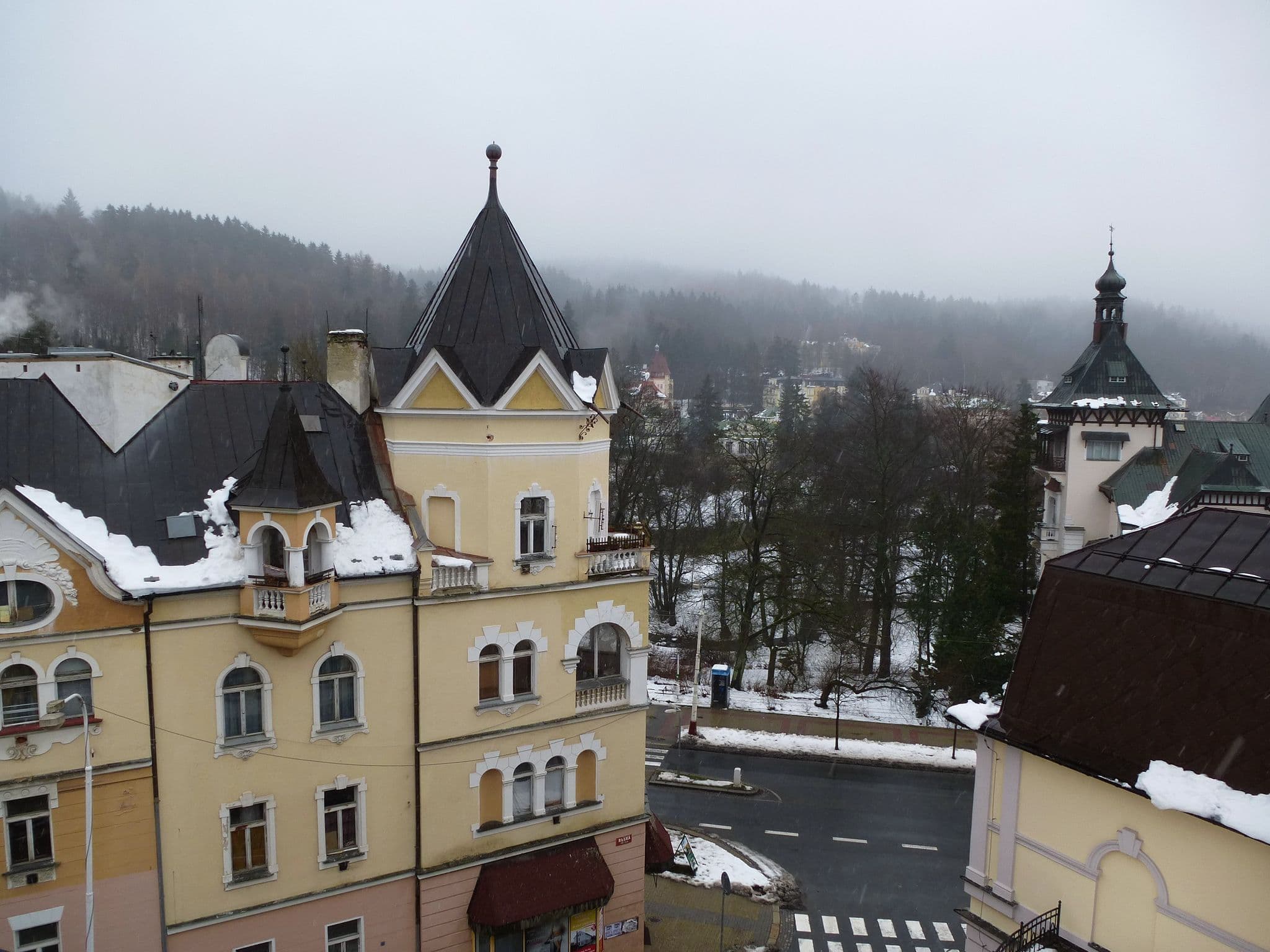 Street view near Continental, Mariánské Lázně — © akovt (CC BY-SA · Mapillary)