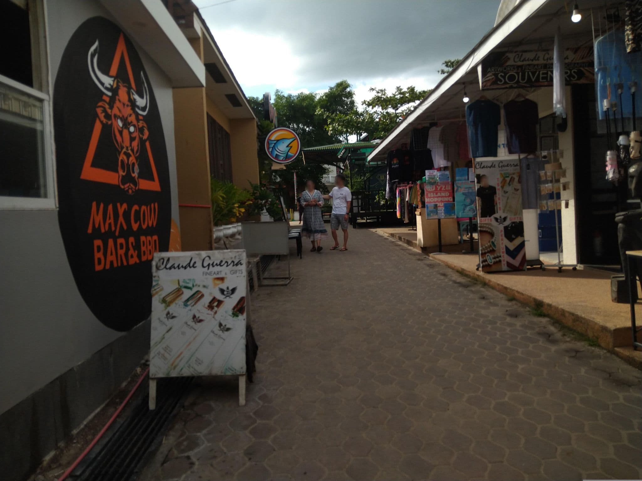 Street view near Makoto Door 2, Tawala — © Vermut (CC BY-SA · Mapillary)