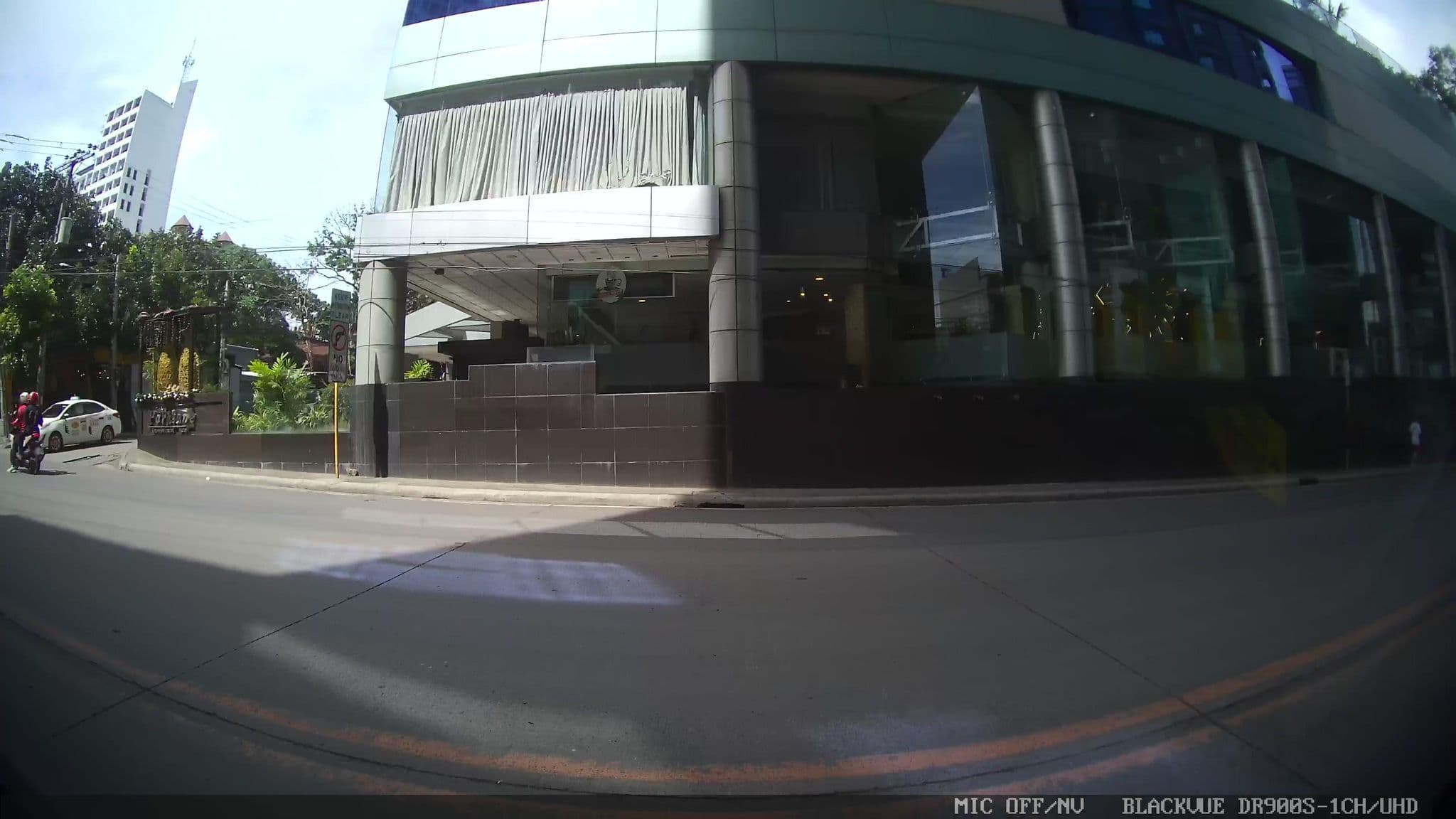 Street view near Cebu Parlane Hotel, Cebu City — © Kaart---LEFT (CC BY-SA · Mapillary)