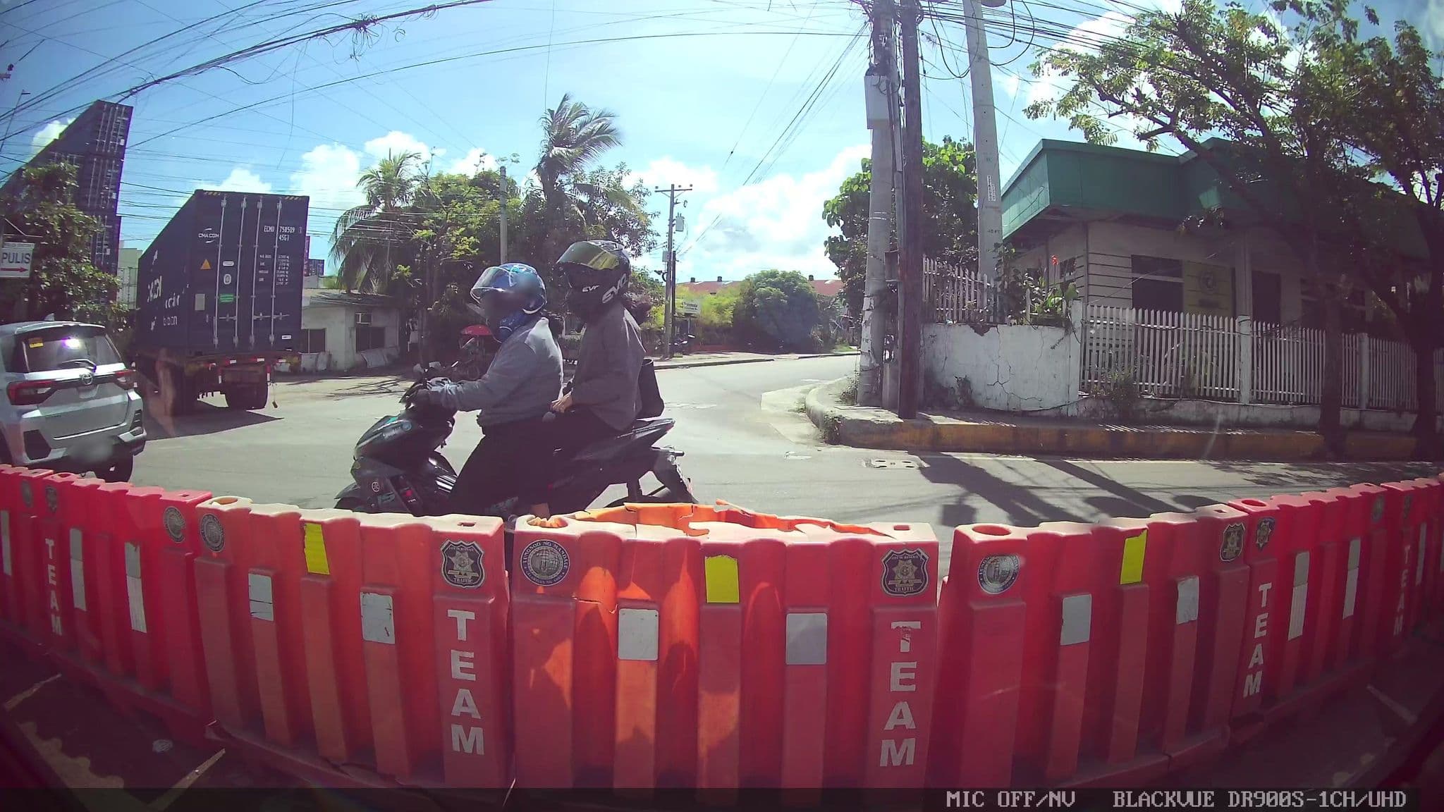 Street view near PMG Pension House and Budget Lodge, Lapu-Lapu City — © Kaart---RIGHT (CC BY-SA · Mapillary)