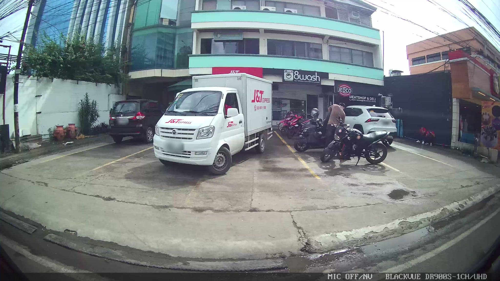 Street view near Stacia Hotel, Apas — © Kaart---RIGHT (CC BY-SA · Mapillary)