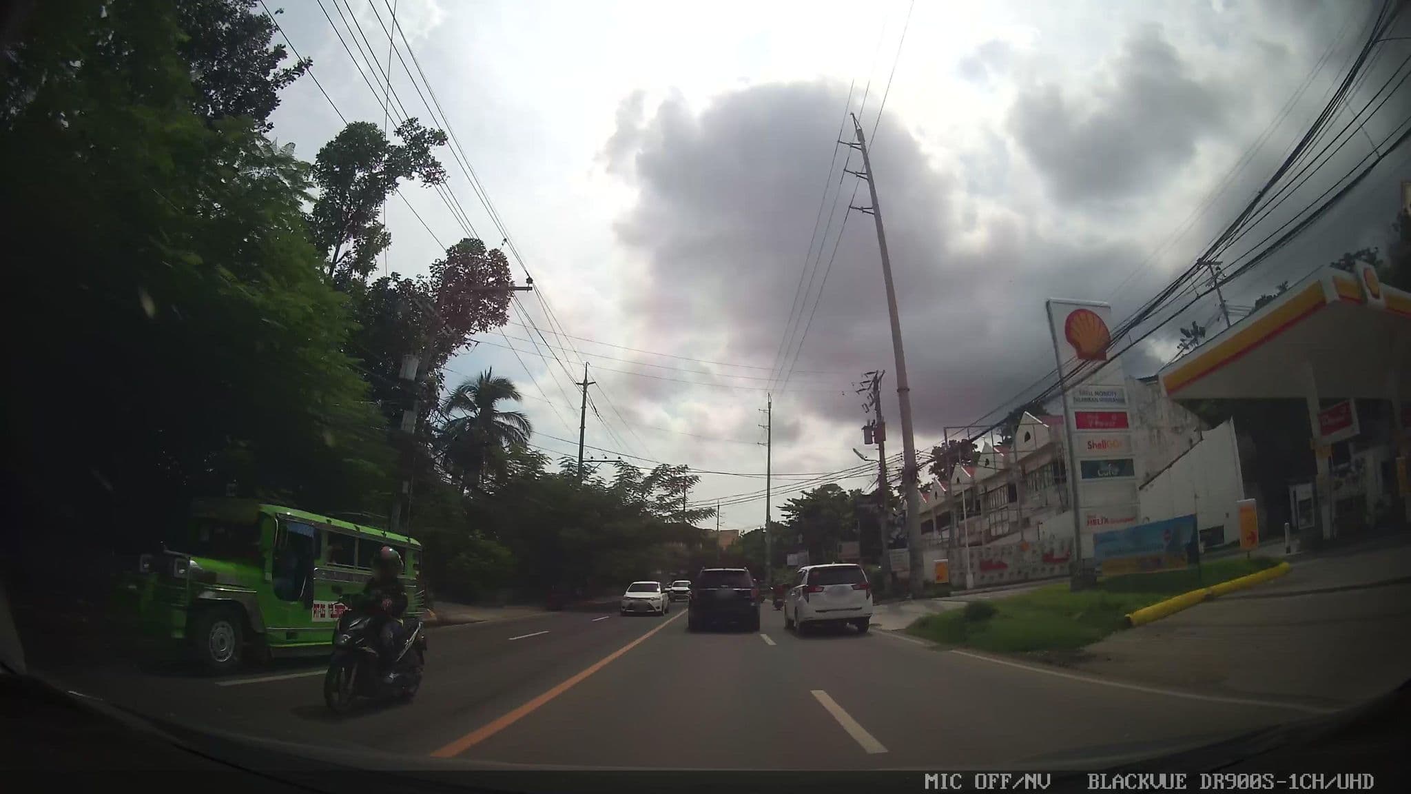 Street view near Dachi BnB, Apas — © Kaart---FRONT (CC BY-SA · Mapillary)