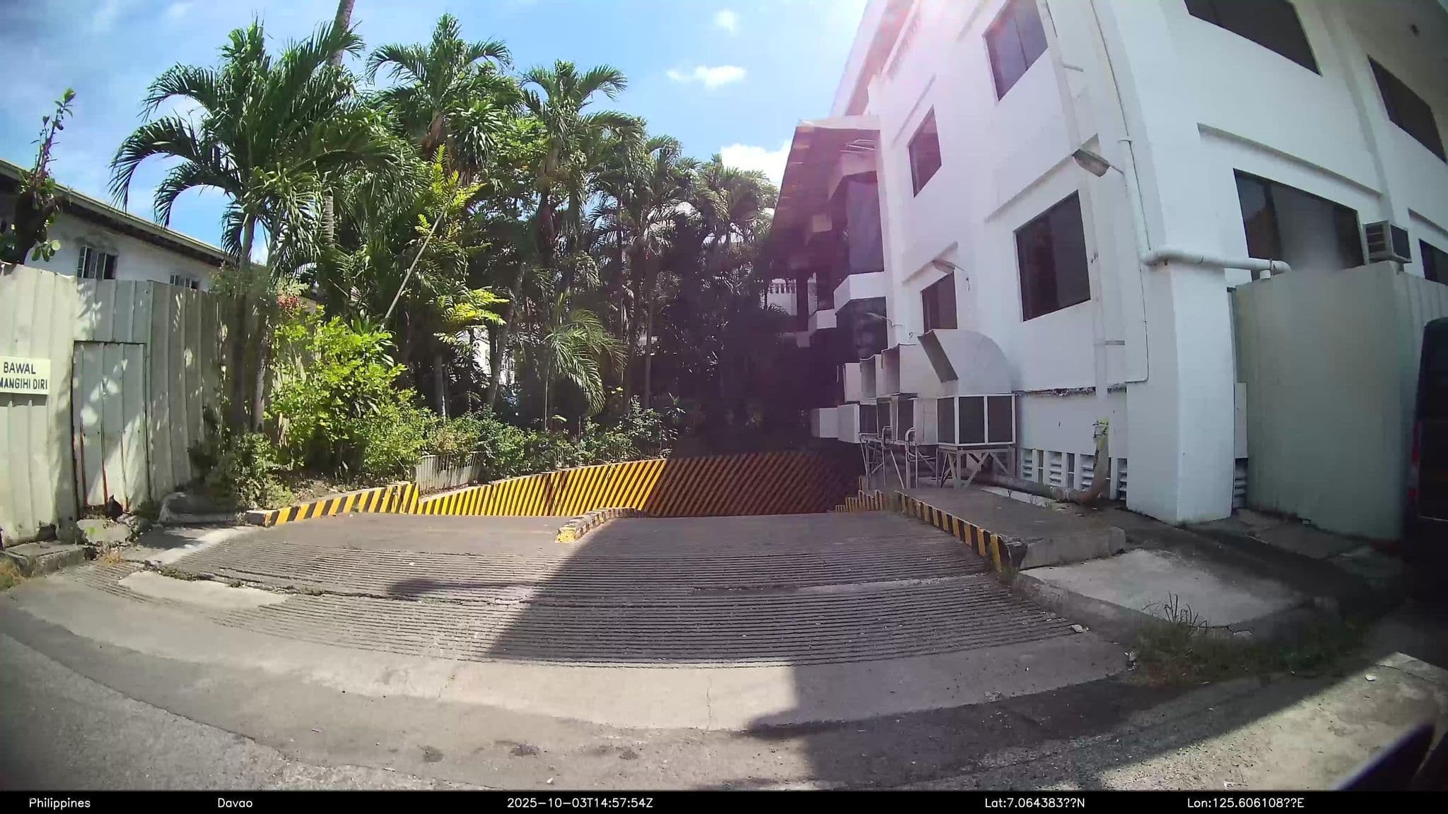 Street view near Grand Menseng Hotel, Davao — © kaart_3 (CC BY-SA · Mapillary)
