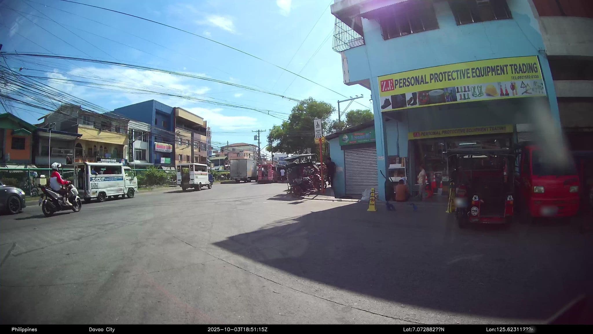Street view near Luxury Inn Davao City, Davao — © kaart_3 (CC BY-SA · Mapillary)