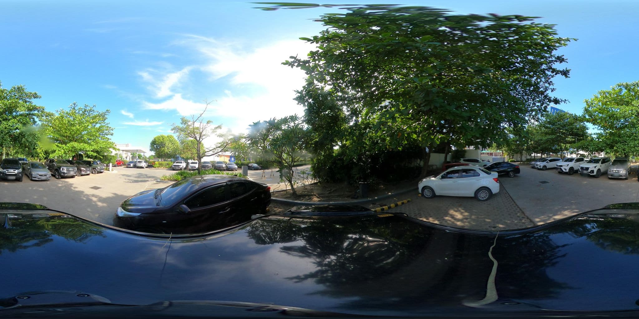 Street view near Radisson Hotel, Davao, Davao — © Kaart---360 (CC BY-SA · Mapillary)