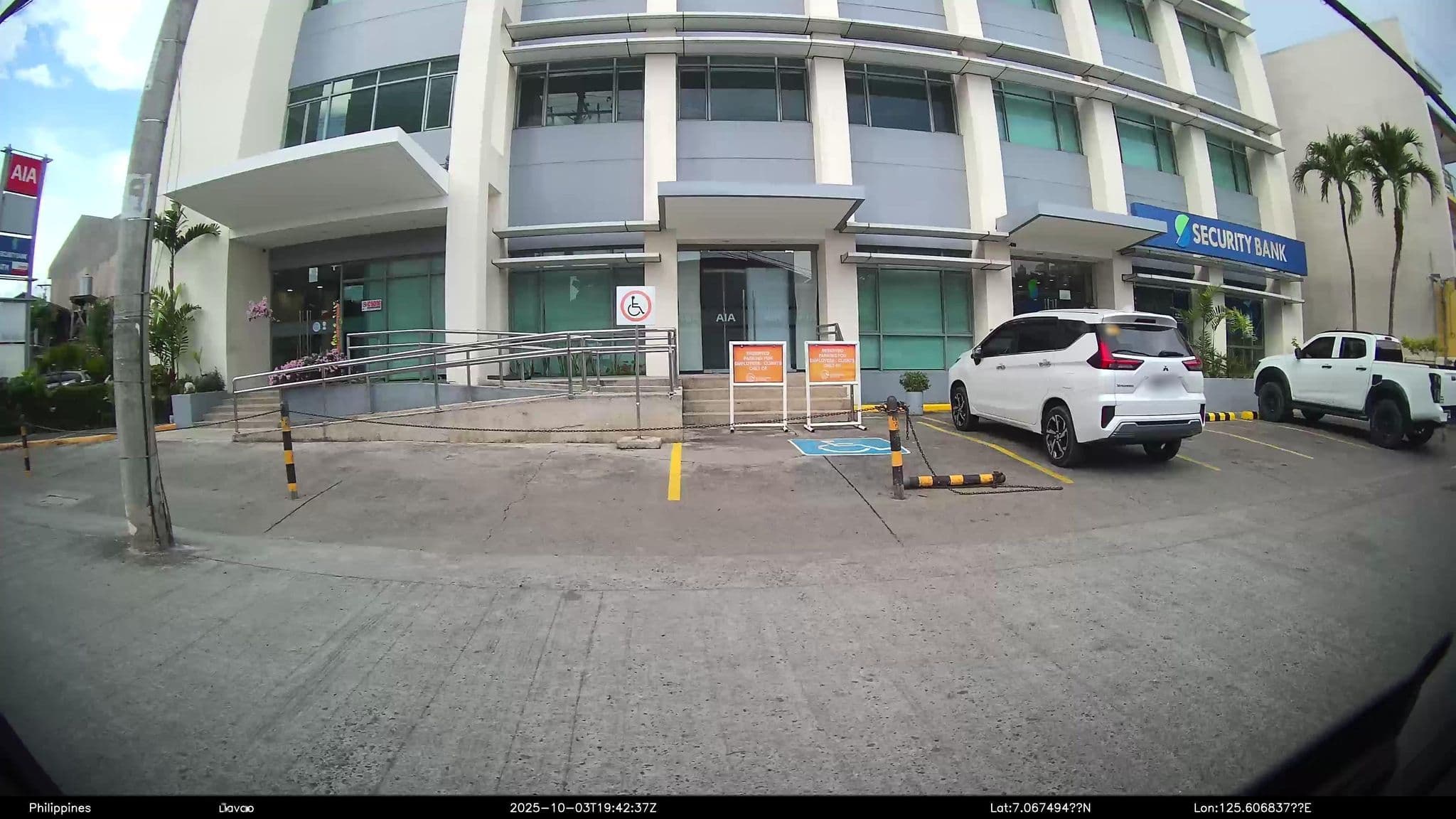 Street view near Las Casitas Inn and Restaurant, Davao — © kaart_4 (CC BY-SA · Mapillary)