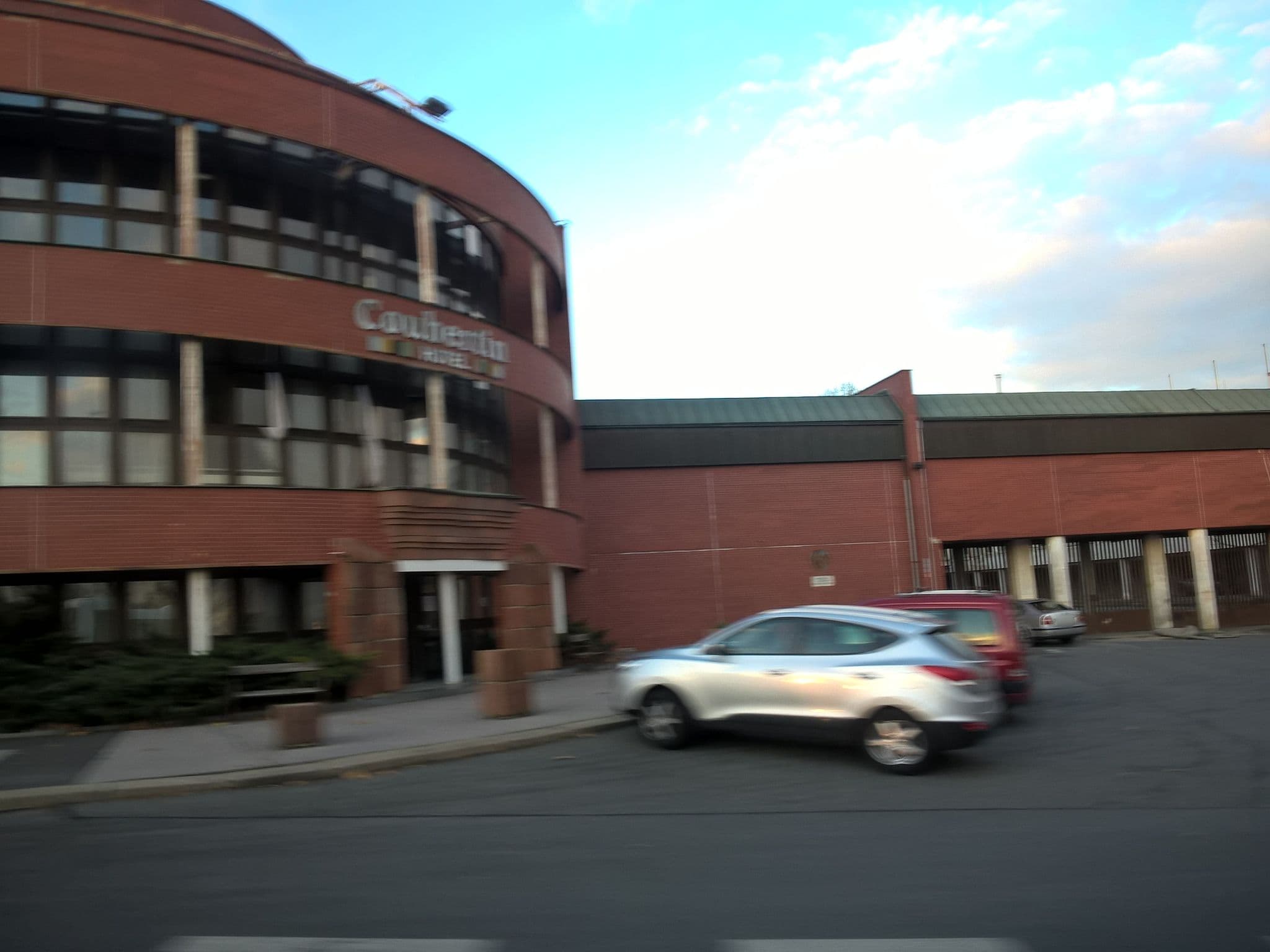 Street view near Hotel Coubertin Garni, Smíchov — © pbb (CC BY-SA · Mapillary)