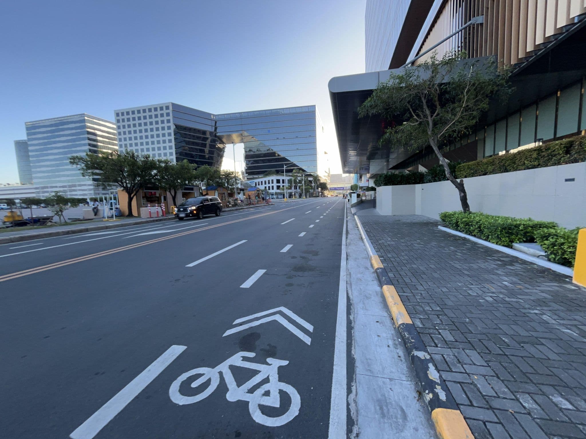 Street view near Lanson Place, Baclaran — © Michelle1310 (CC BY-SA · Mapillary)