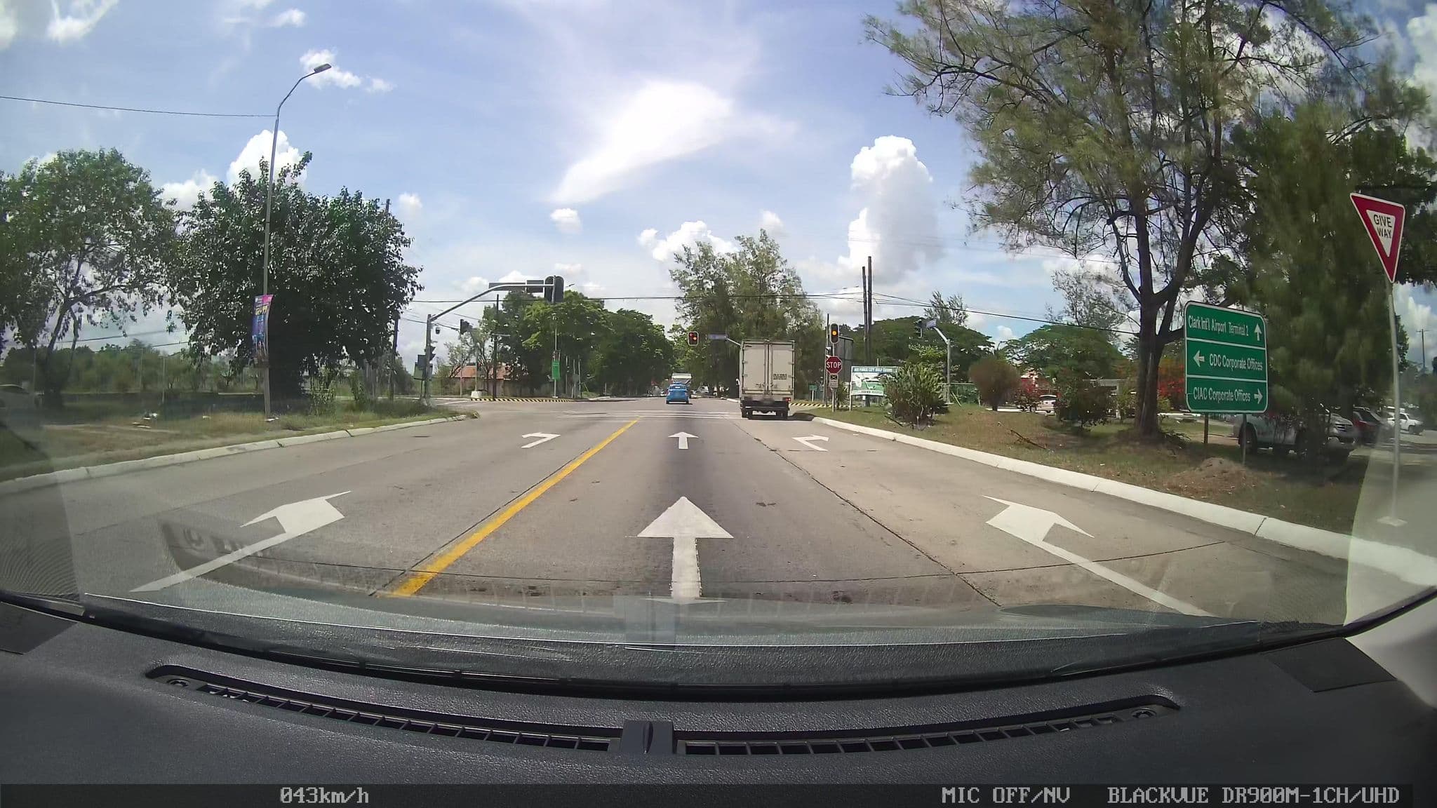 Street view near Blu Bianco Suites, Santol — © kaart_2 (CC BY-SA · Mapillary)
