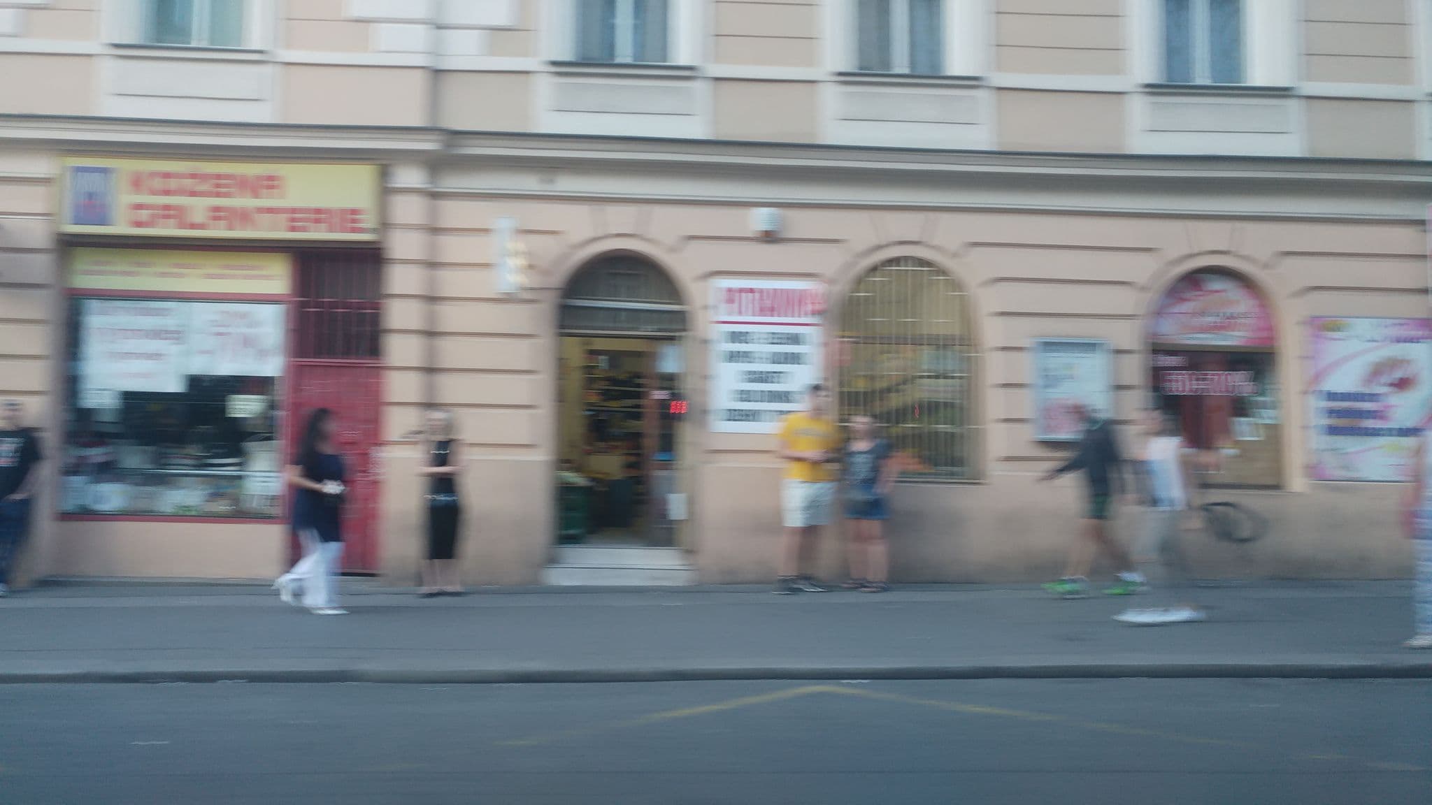 Street view near Residence Praha, Žižkov — © pbb (CC BY-SA · Mapillary)