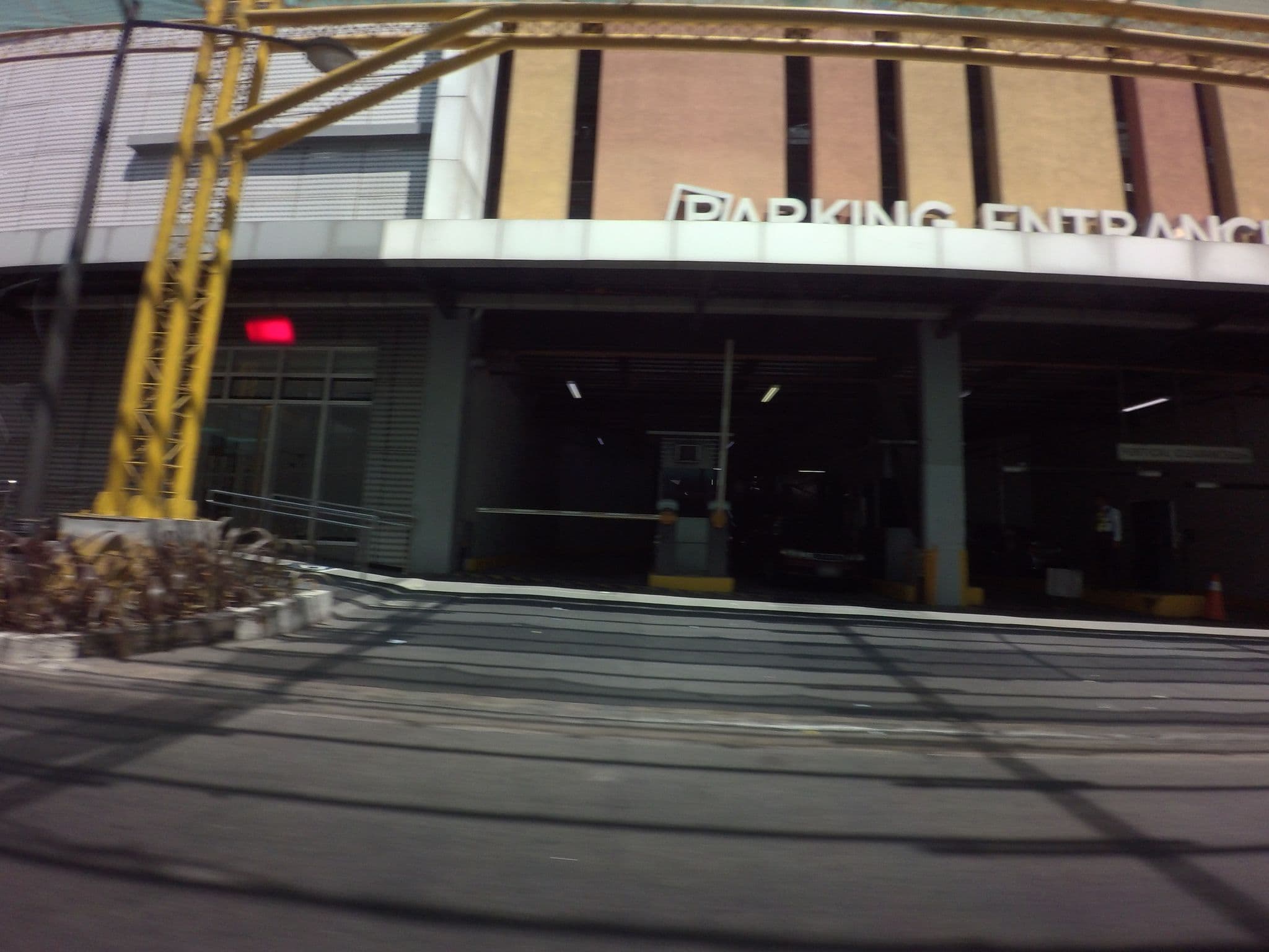 Street view near Room 1604, Makati City — © GOwin (CC BY-SA · Mapillary)
