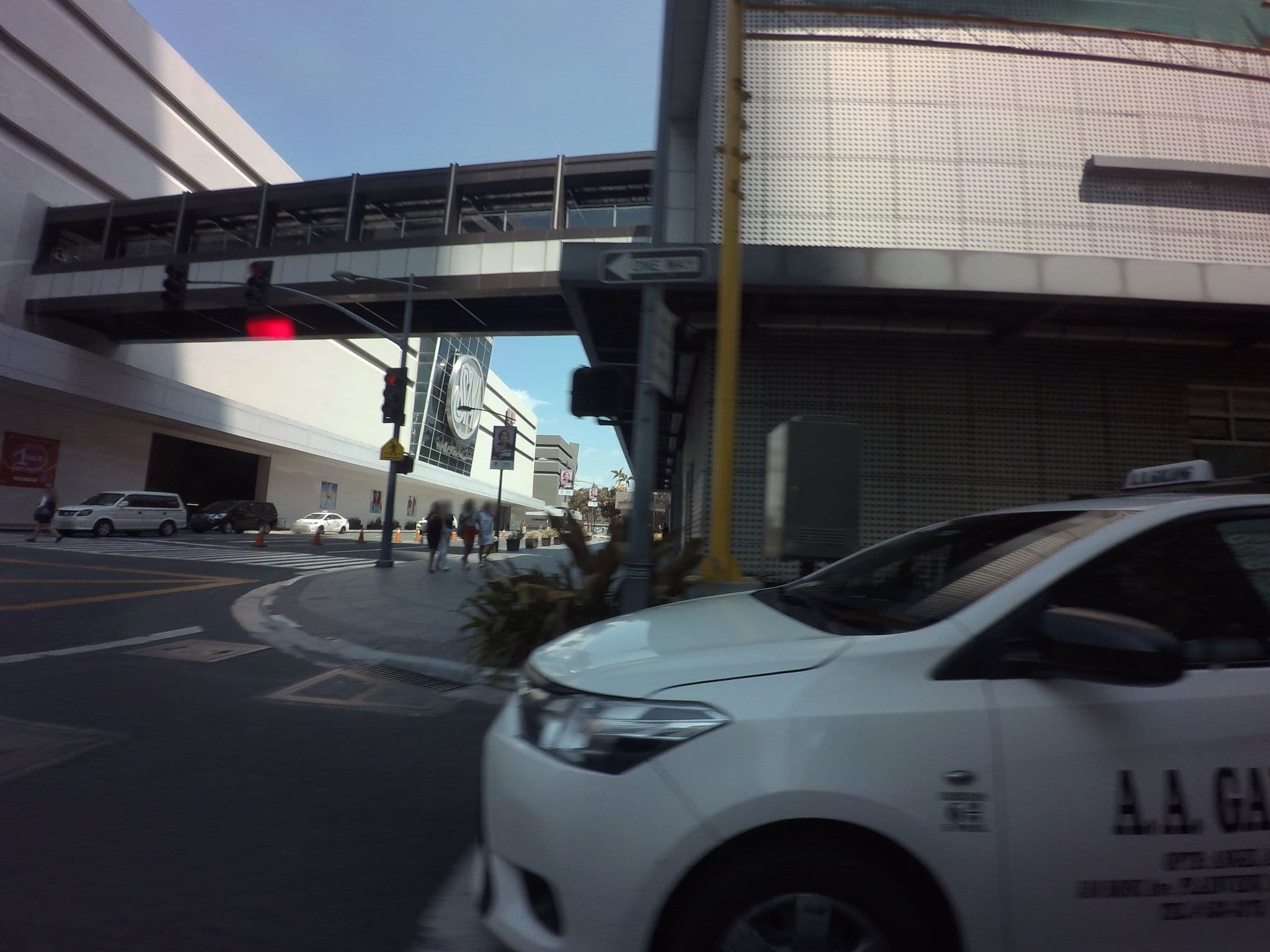 Street view near Room 403, Makati City — © GOwin (CC BY-SA · Mapillary)