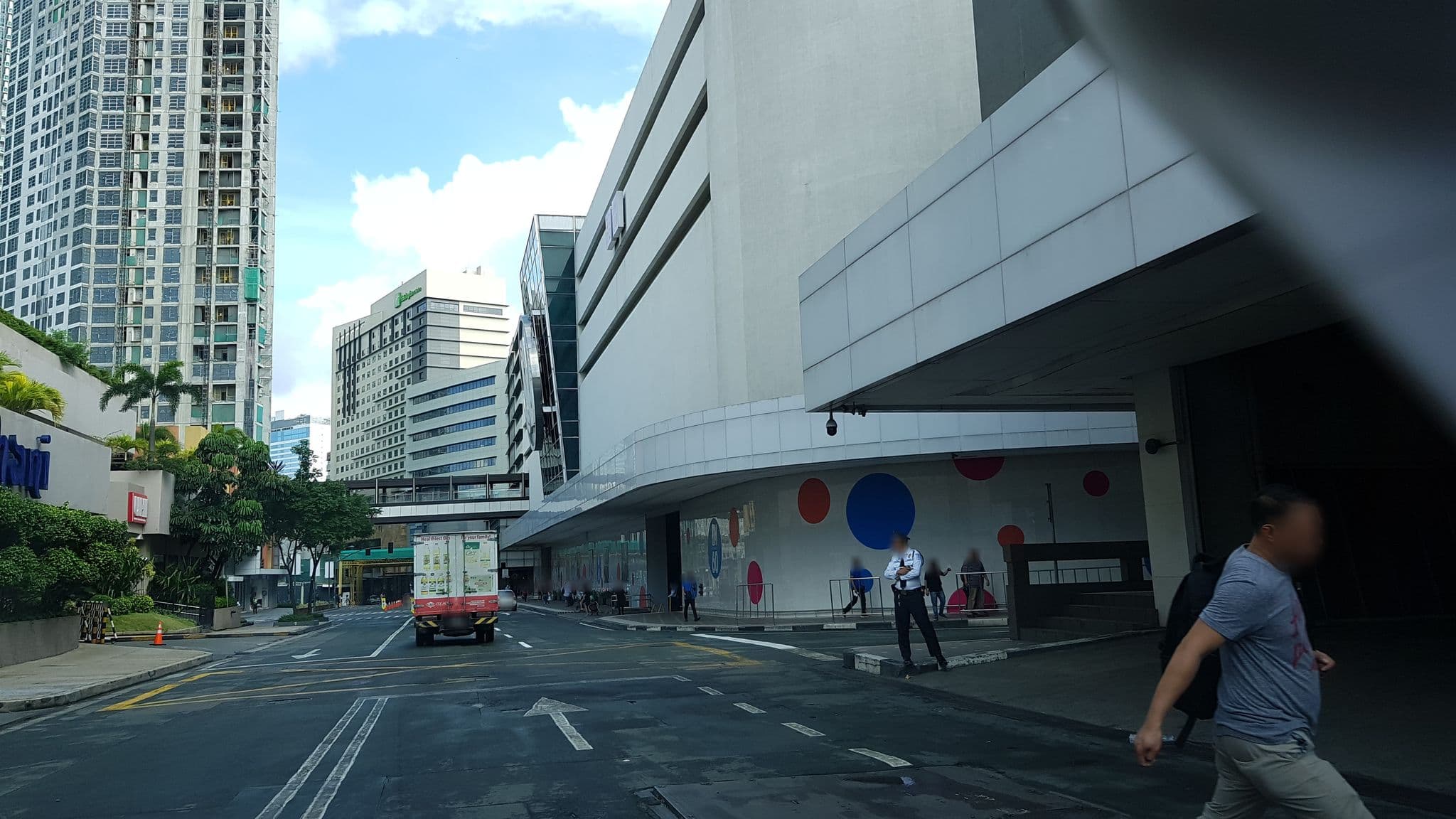 Street view near Room 954, Makati City — © mhayd (CC BY-SA · Mapillary)