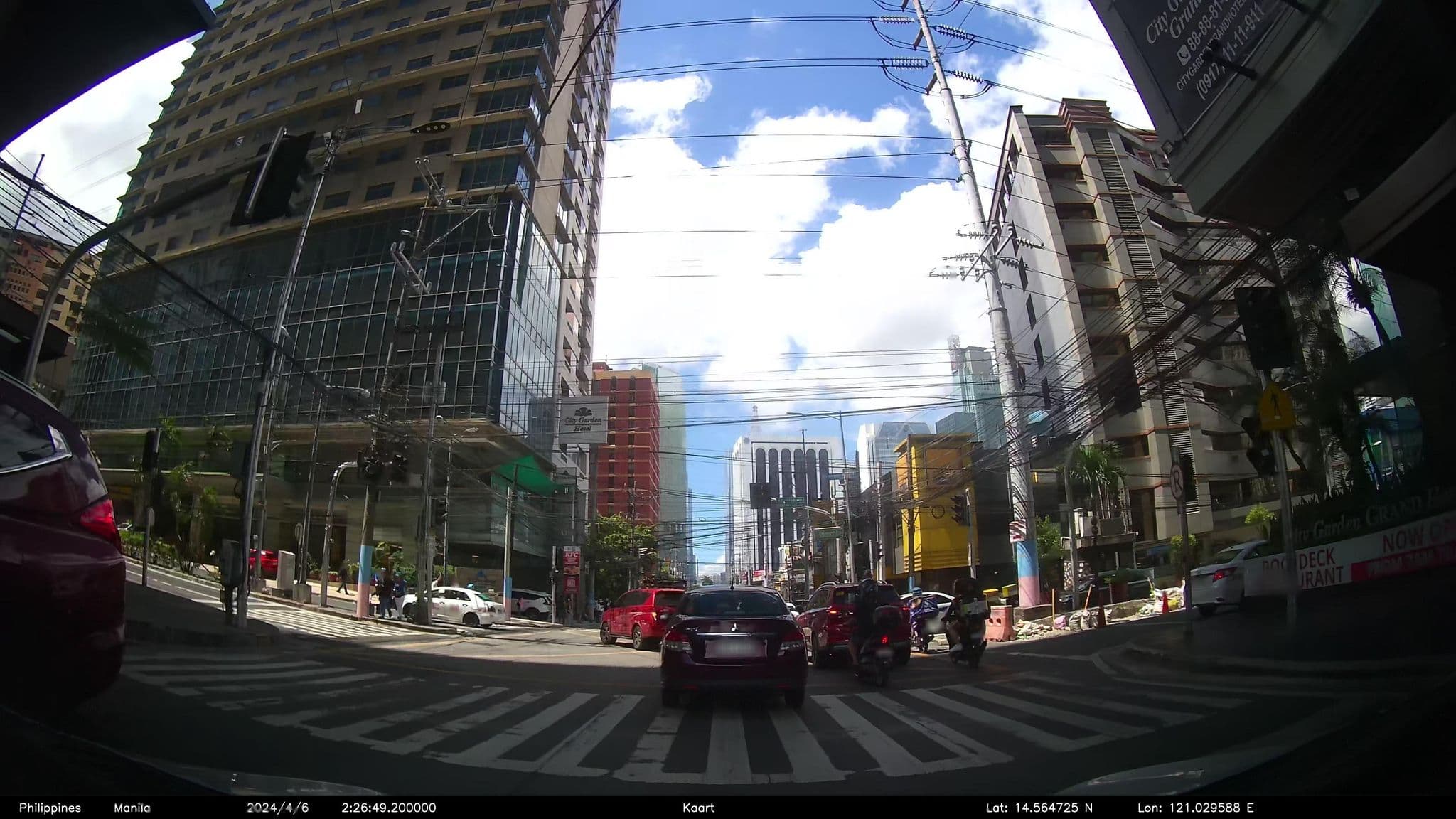 Street view near I'M Hotel Pool, Bel Air — © kaart_3 (CC BY-SA · Mapillary)