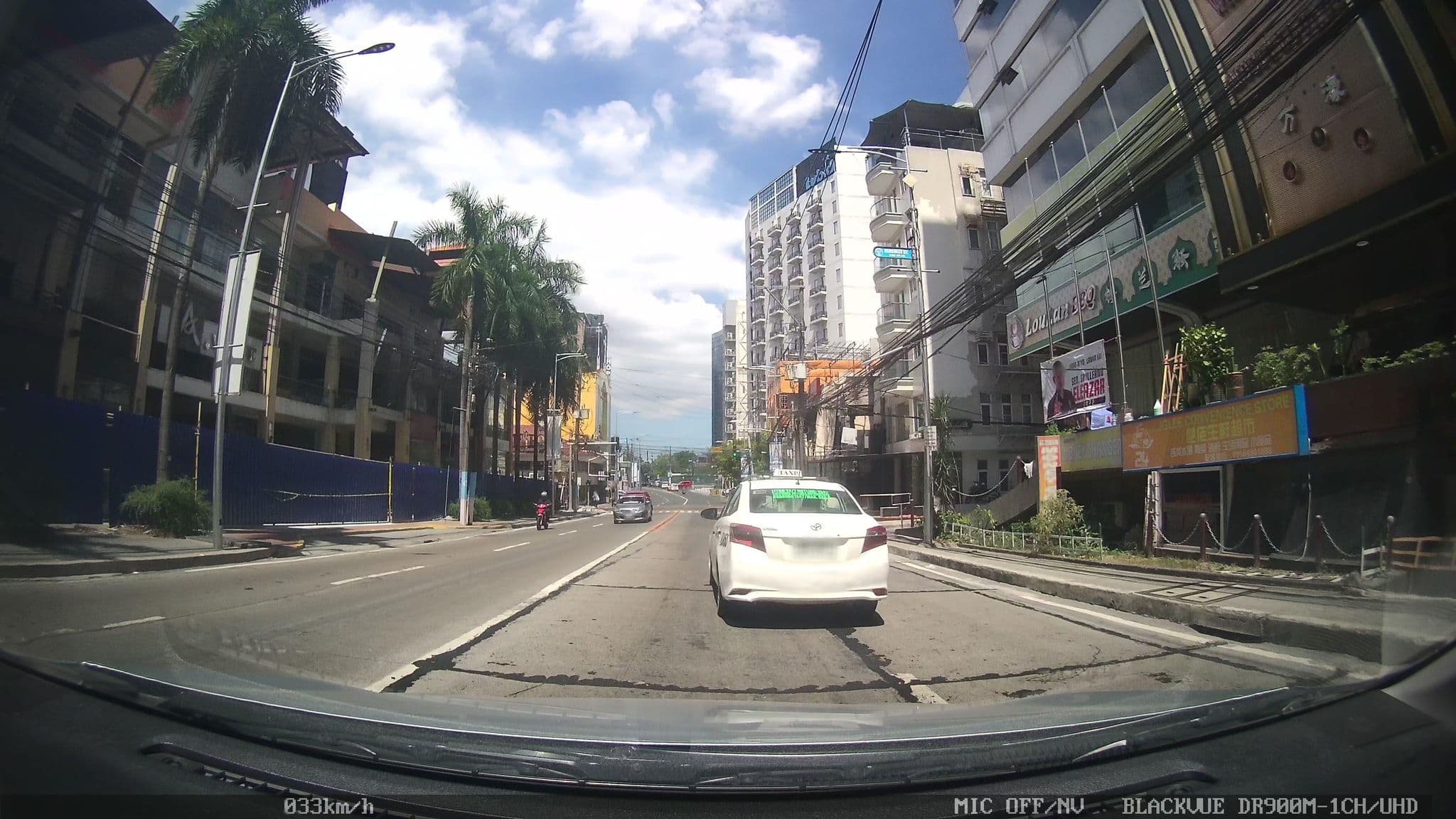 Street view near Fersal Hotel Makati Avenue, Bel Air — © kaart_4 (CC BY-SA · Mapillary)
