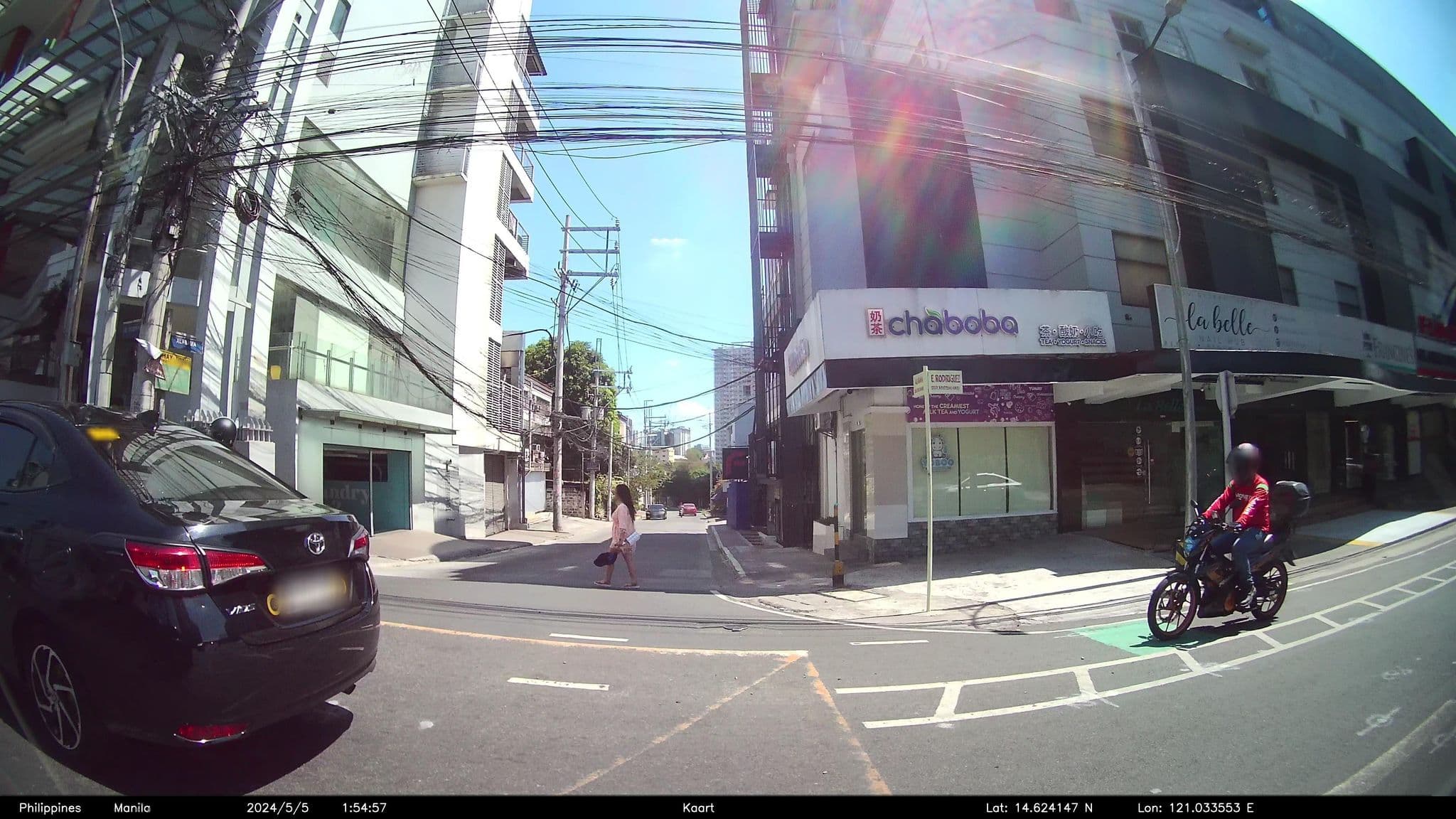 Street view near Tri-Place Hotel, Mariana — © kaartcam (CC BY-SA · Mapillary)