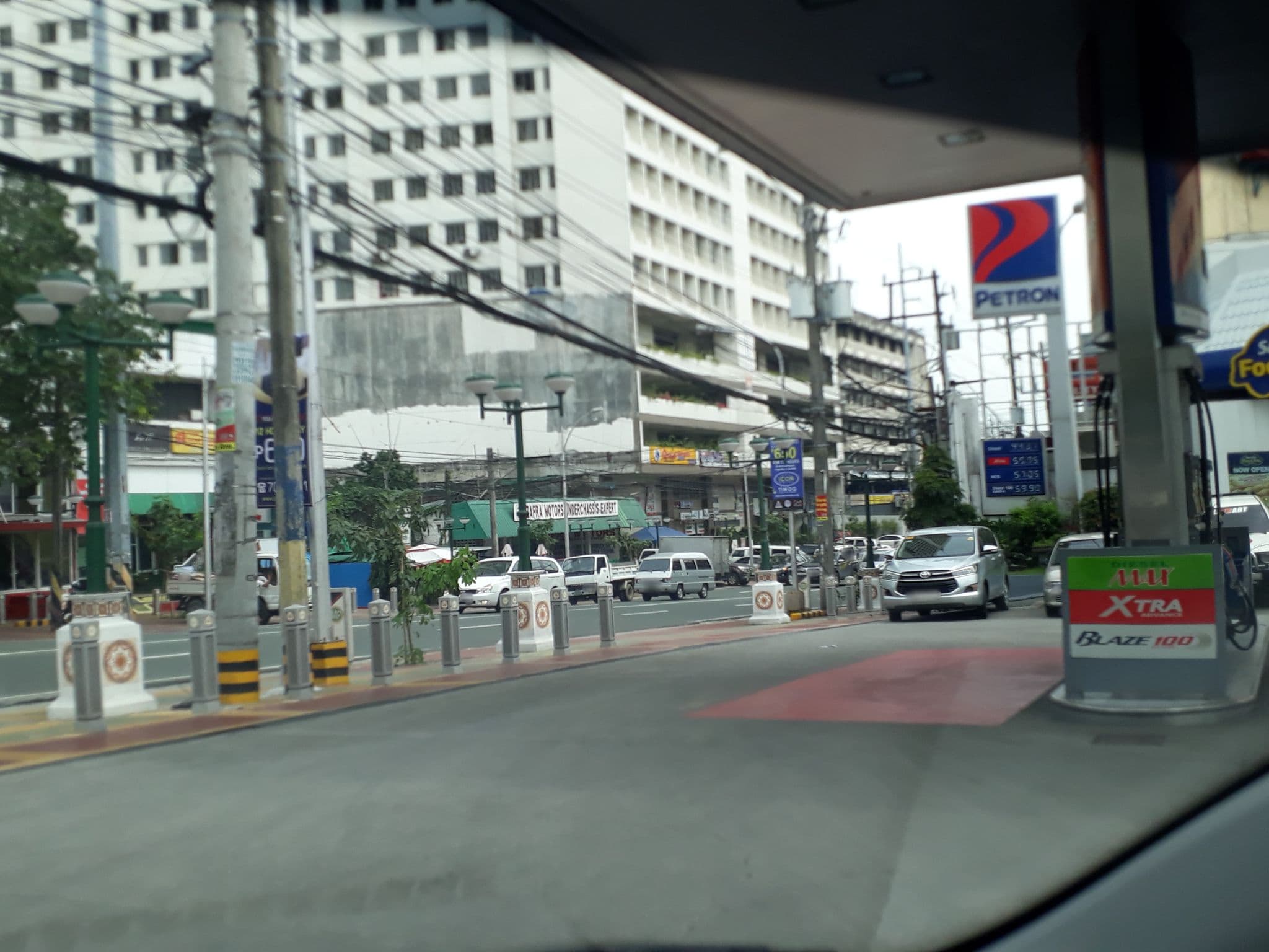 Street view near Luanahotels Office, Mariana — © noie (CC BY-SA · Mapillary)