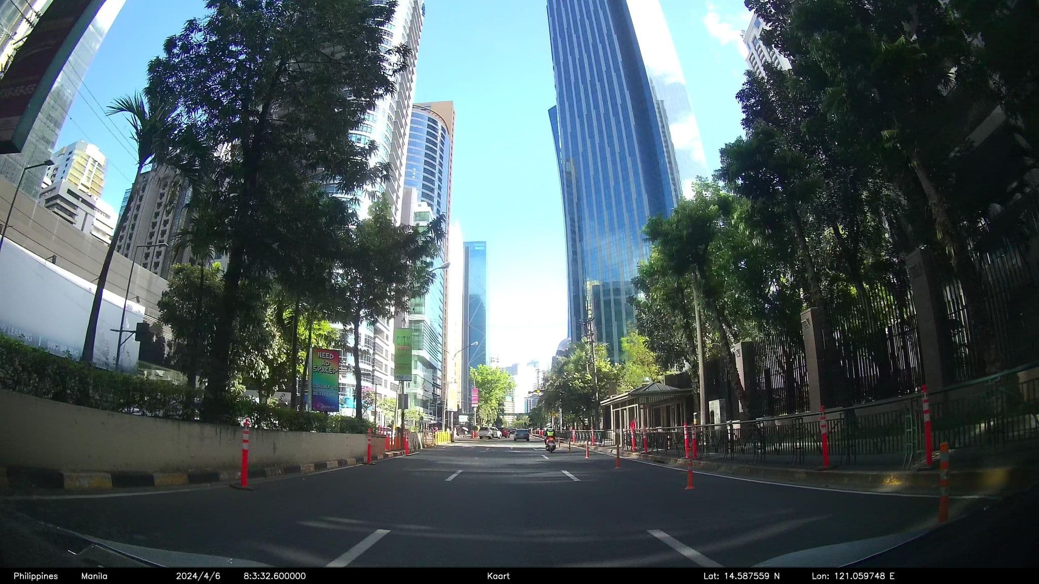 Street view near Room 1014 Oakwood Premier Hotel, Pasig City — © kaart_4 (CC BY-SA · Mapillary)