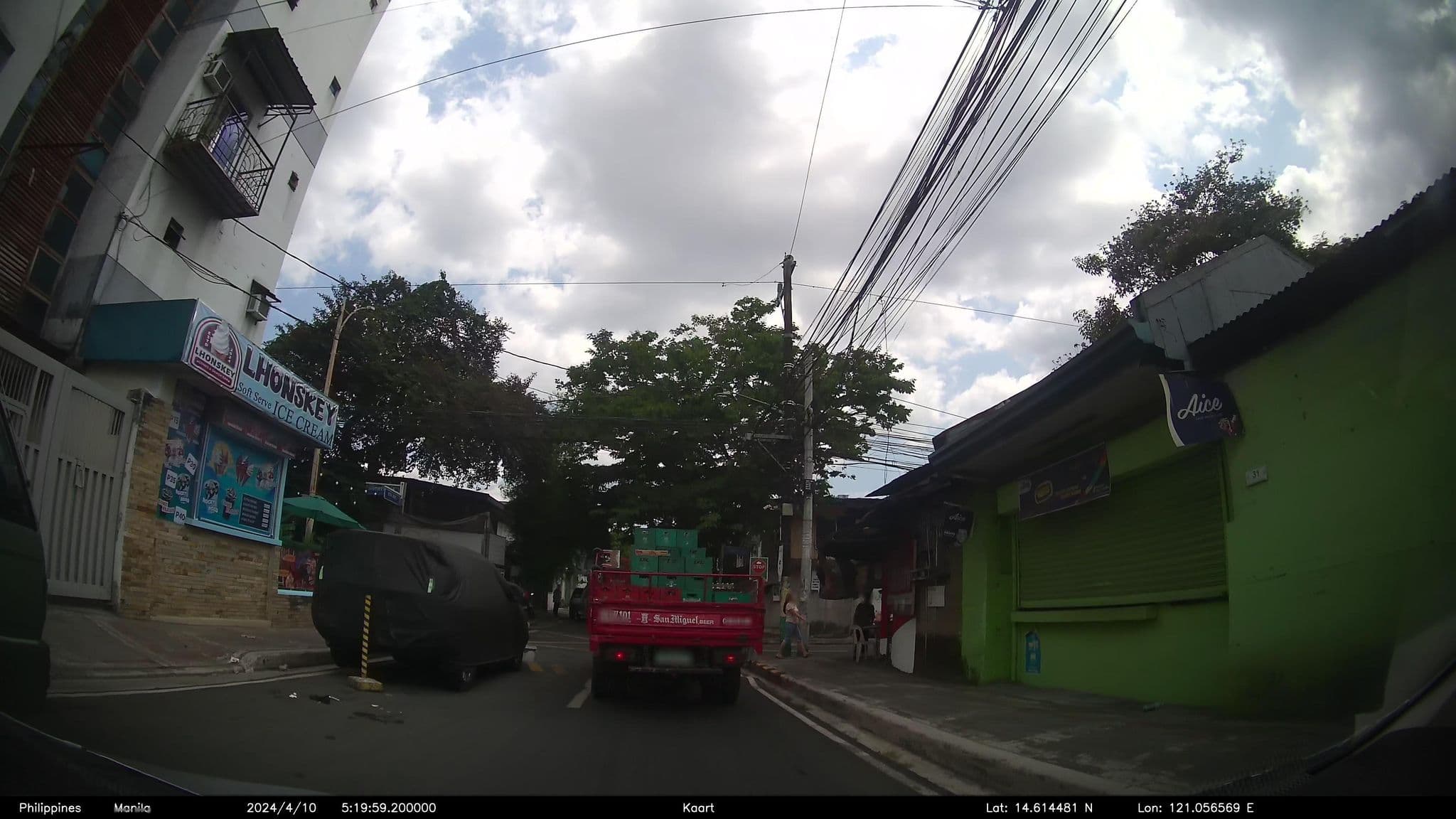 Street view near 8th Avenue Apartel, Mariana — © kaart_4 (CC BY-SA · Mapillary)