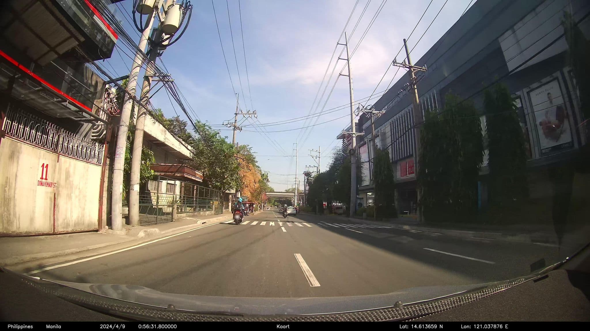 Street view near Summit Hotel, Mariana — © kaart_4 (CC BY-SA · Mapillary)