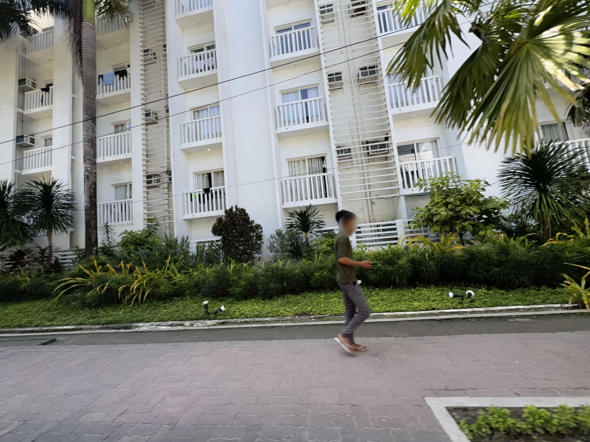 Street view near Benross Beach Resort, Yapak — © filipb (CC BY-SA · Mapillary)