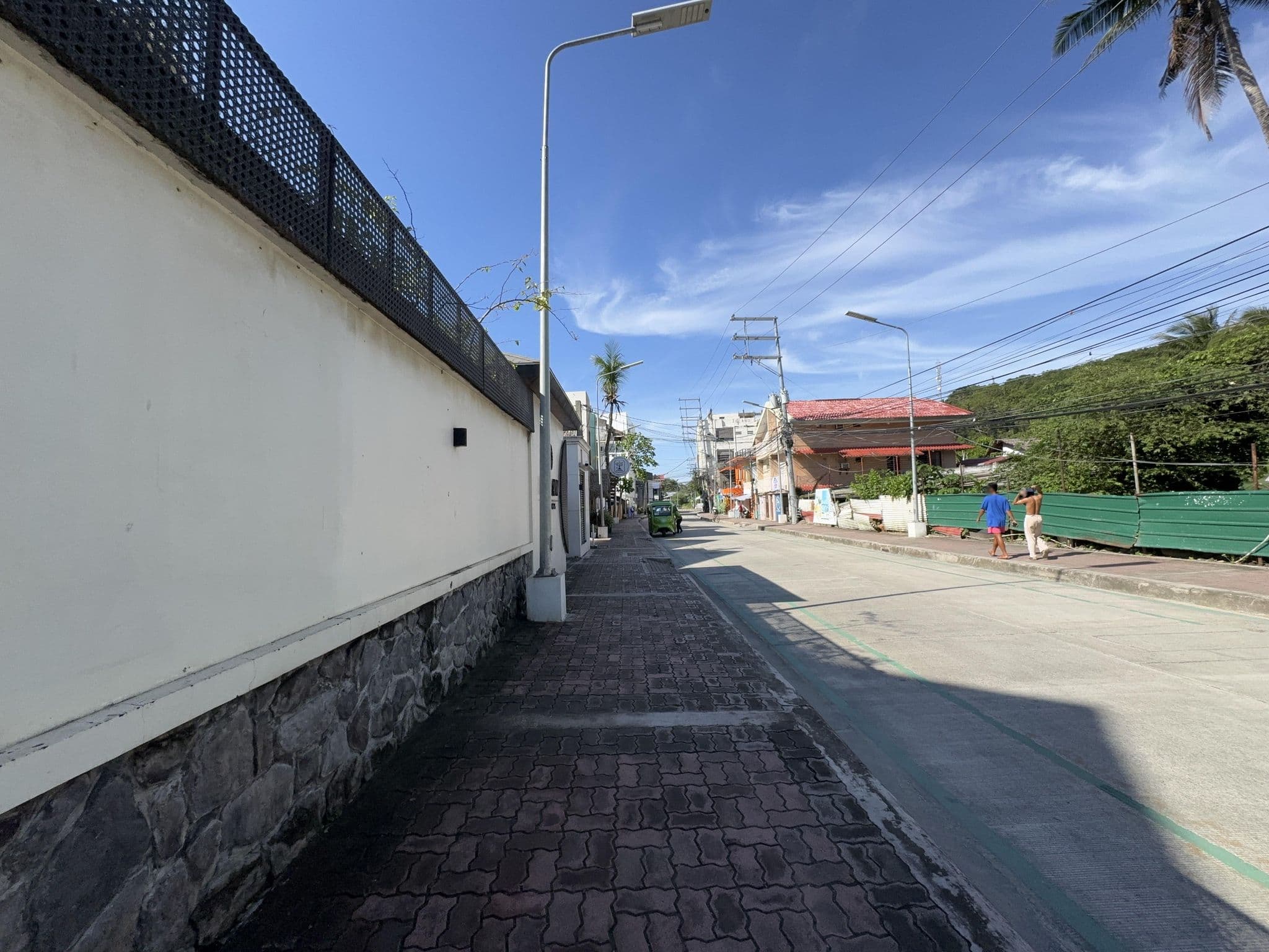 Street view near Happiness Hostel, Balabag — © filipb (CC BY-SA · Mapillary)