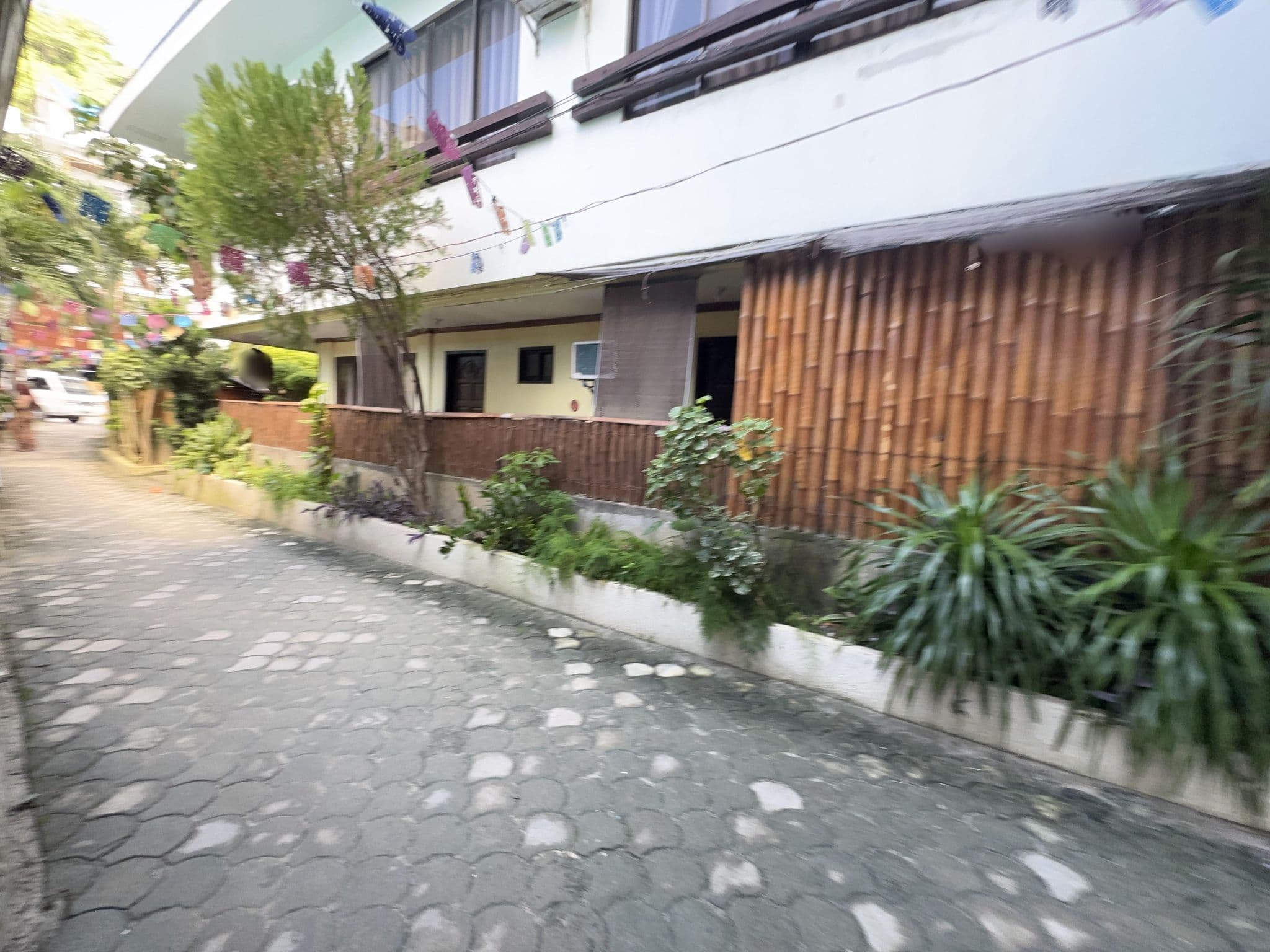 Street view near Kamusta Hotel, Balabag — © filipb (CC BY-SA · Mapillary)