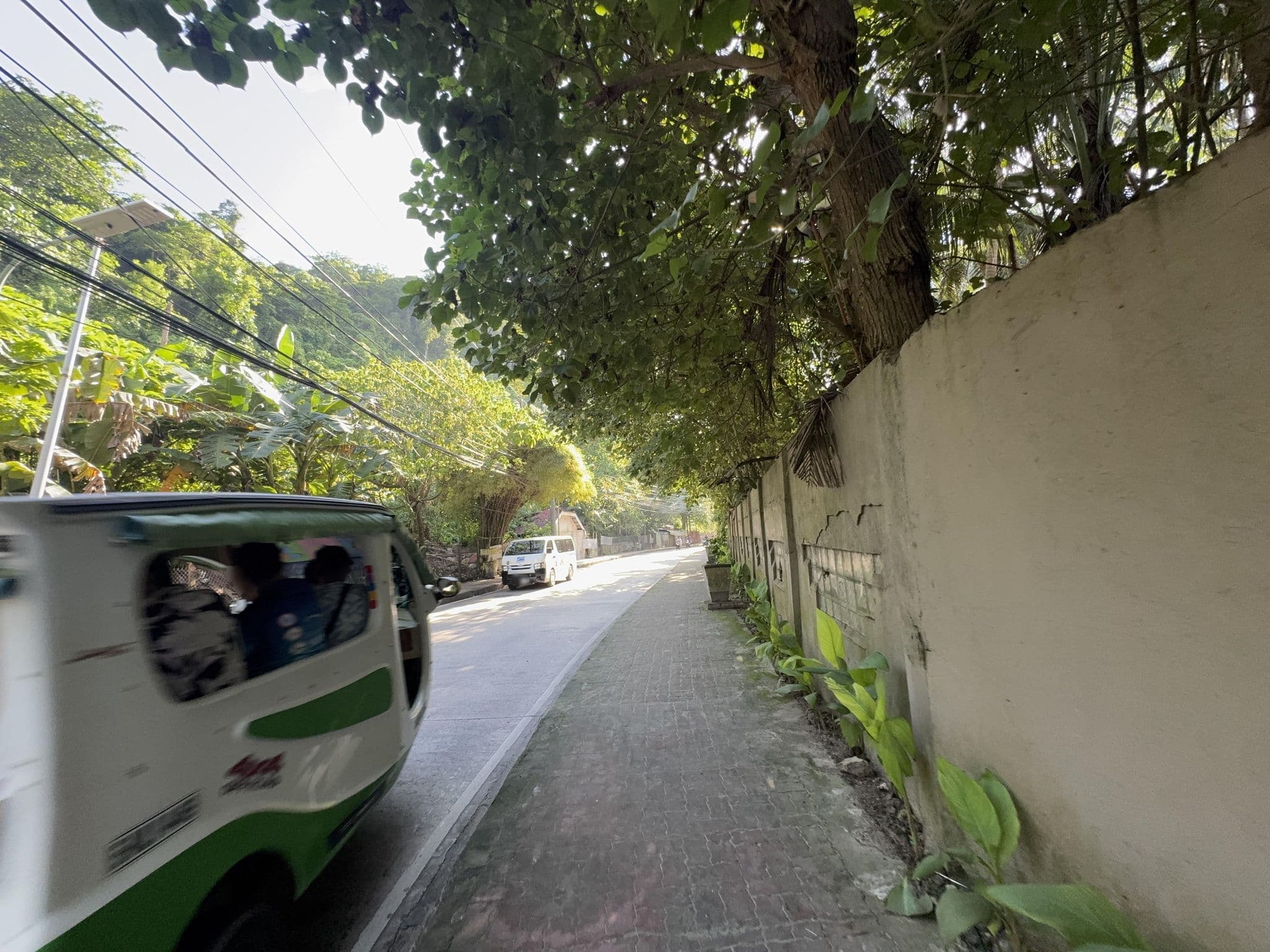 Street view near Oro Beach Resort, Balabag — © filipb (CC BY-SA · Mapillary)