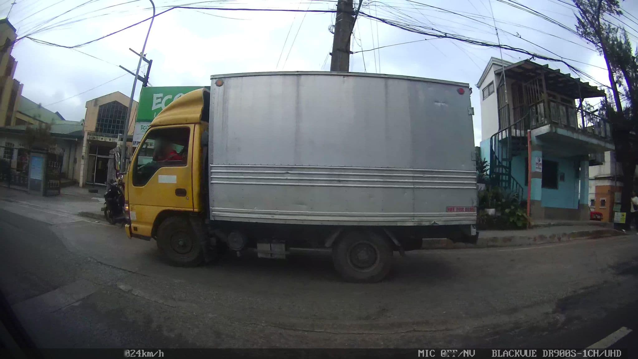 Street view near Eco Lodge, Baguio — © Kaart---RIGHT (CC BY-SA · Mapillary)