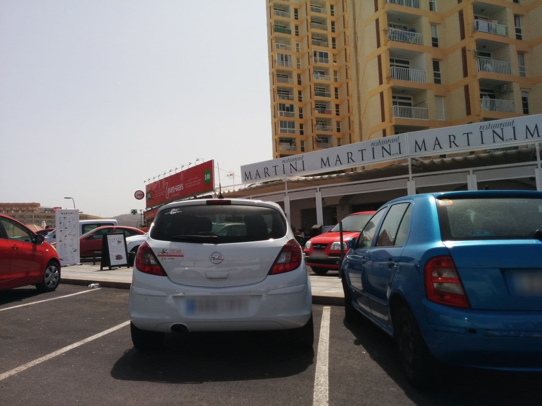 Street view near Hotel Gala Tenerife, Playa de las Américas — © rutsky (CC BY-SA · Mapillary)