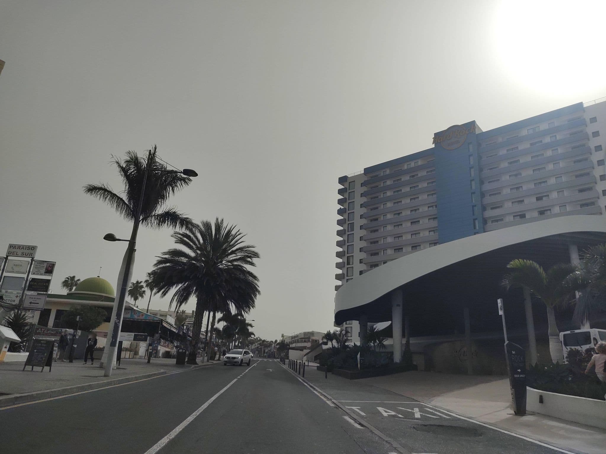 Street view near Fiesta Hotel Oasis Paraíso, Adeje — © thetornado76 (CC BY-SA · Mapillary)
